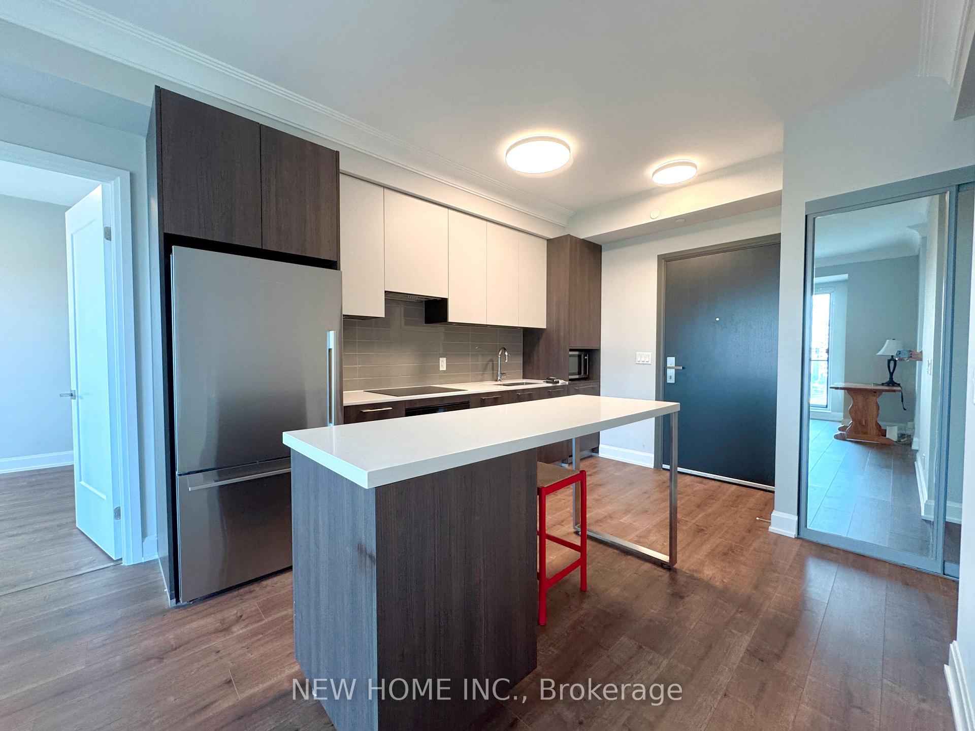 Photo 3 of Unit 802, 8 Water Walk Drive, Markham, Unionville — HOMEH