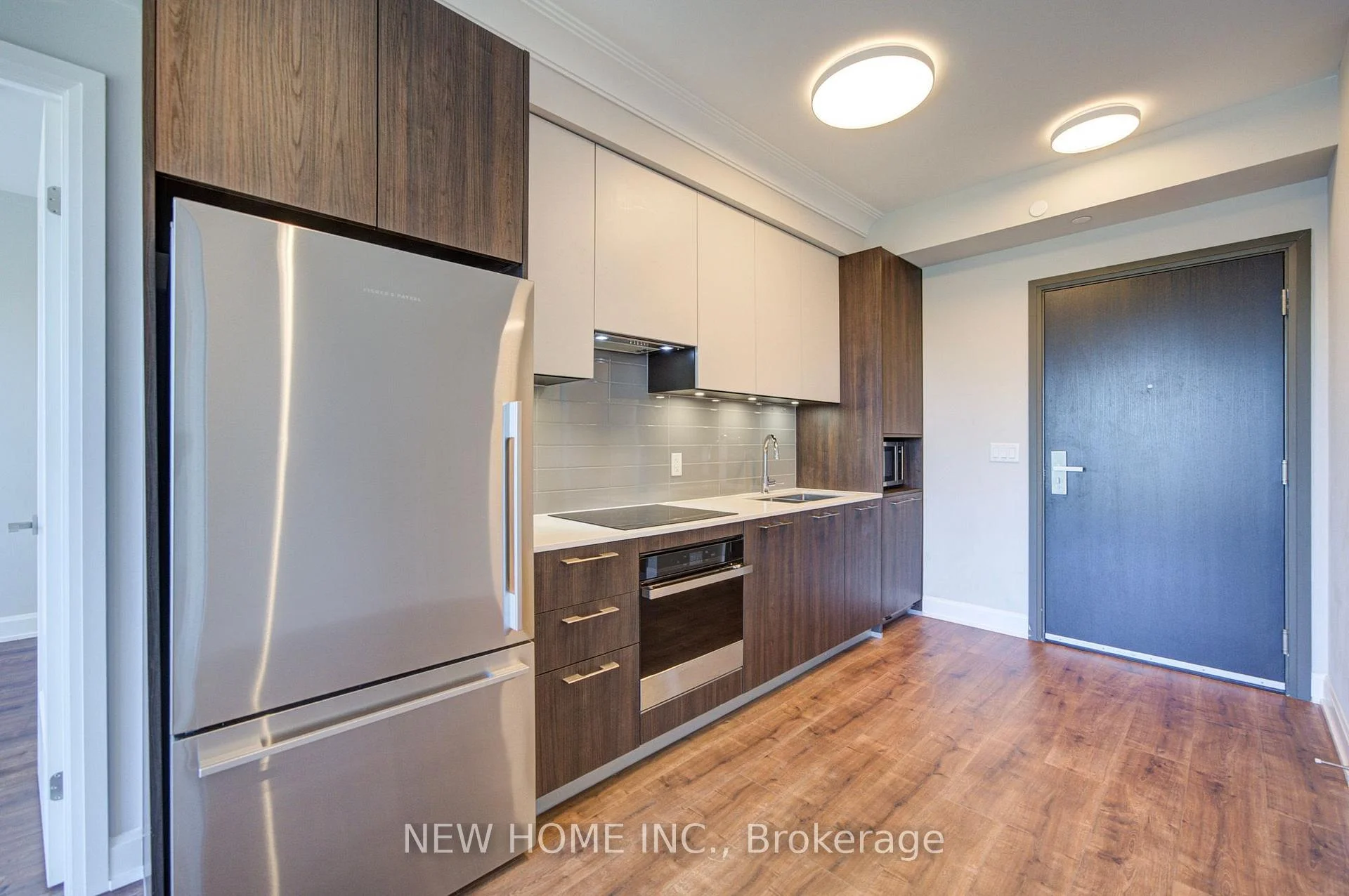 Photo 10 of Unit 802, 8 Water Walk Drive, Markham, Unionville — HOMEH