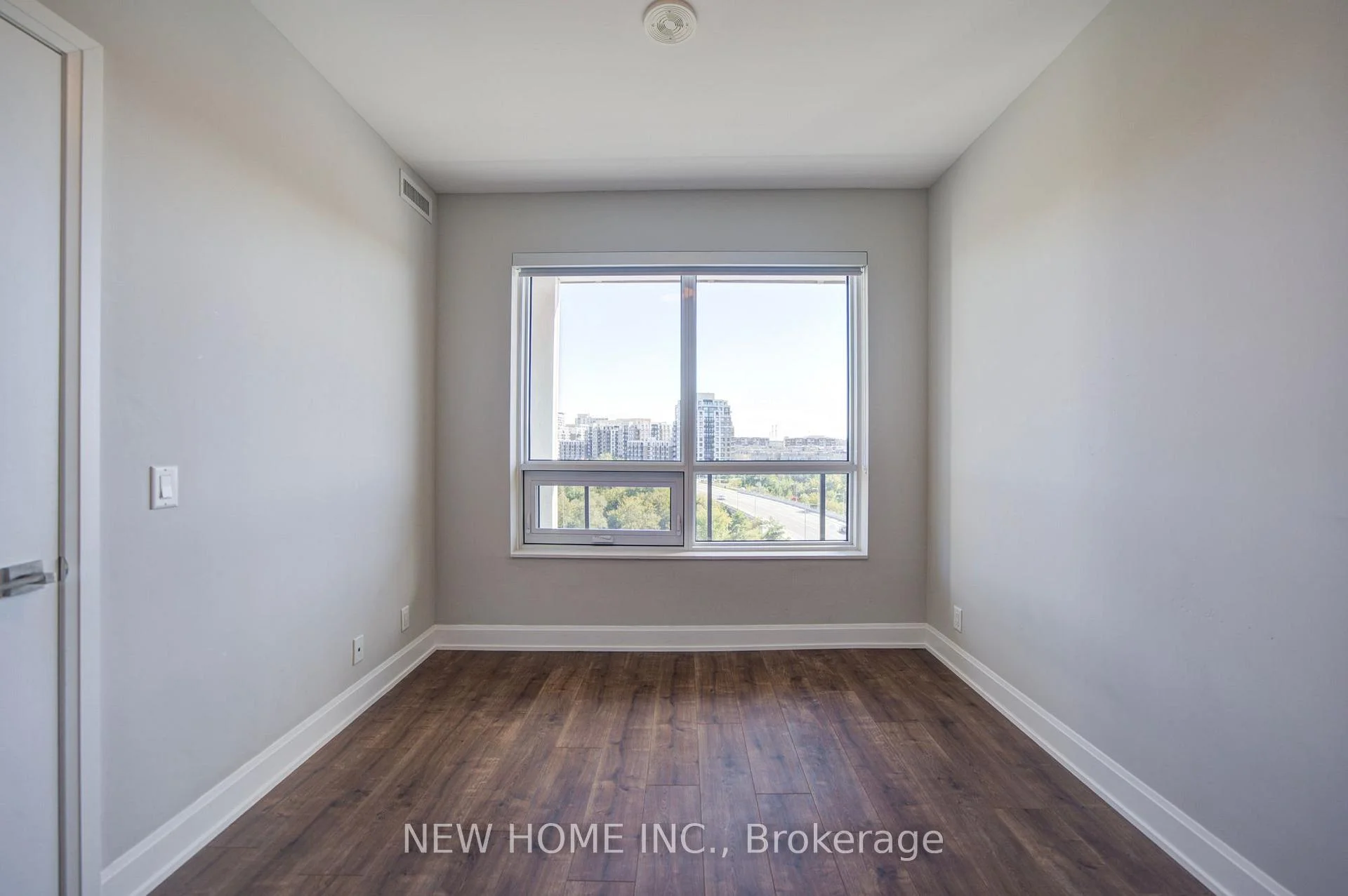 Photo 26 of Unit 802, 8 Water Walk Drive, Markham, Unionville — HOMEH
