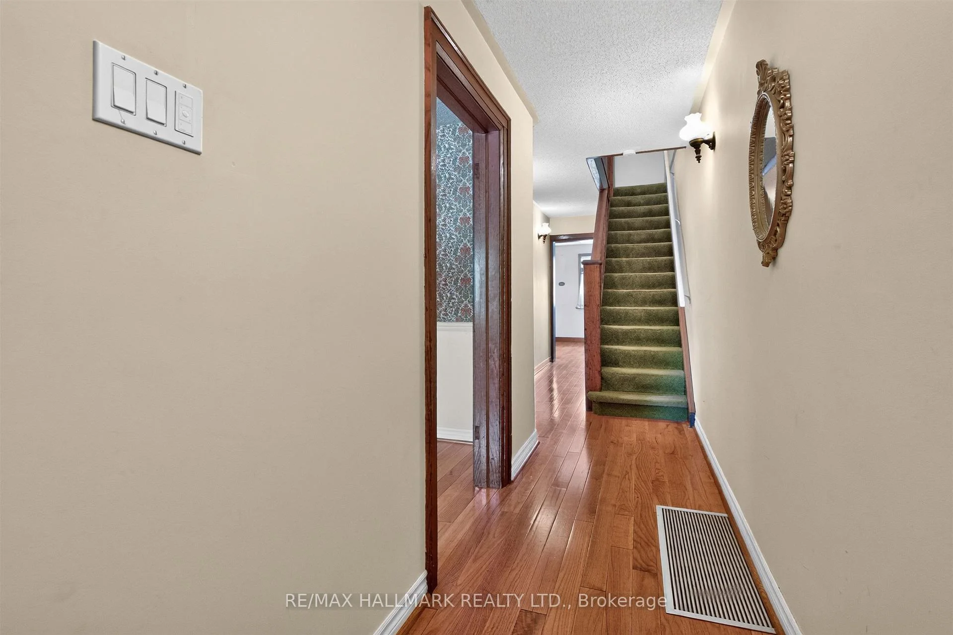 Photo 5 of 631 Lauder Avenue, Toronto, Oakwood Village — HOMEH