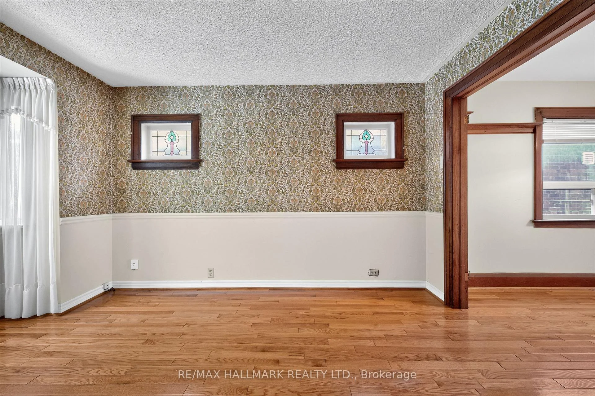 Photo 7 of 631 Lauder Avenue, Toronto, Oakwood Village — HOMEH