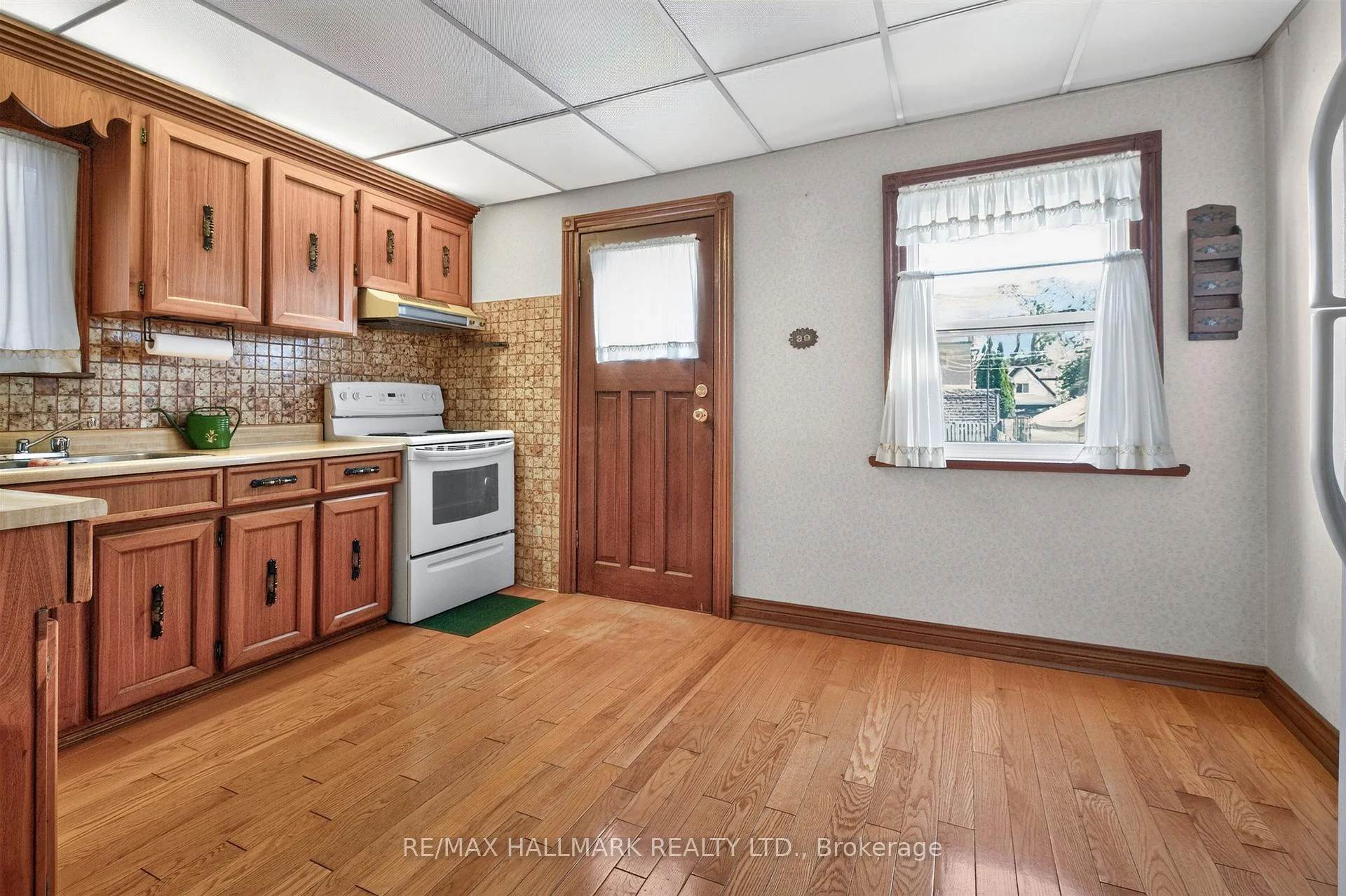 Photo 11 of 631 Lauder Avenue, Toronto, Oakwood Village — HOMEH