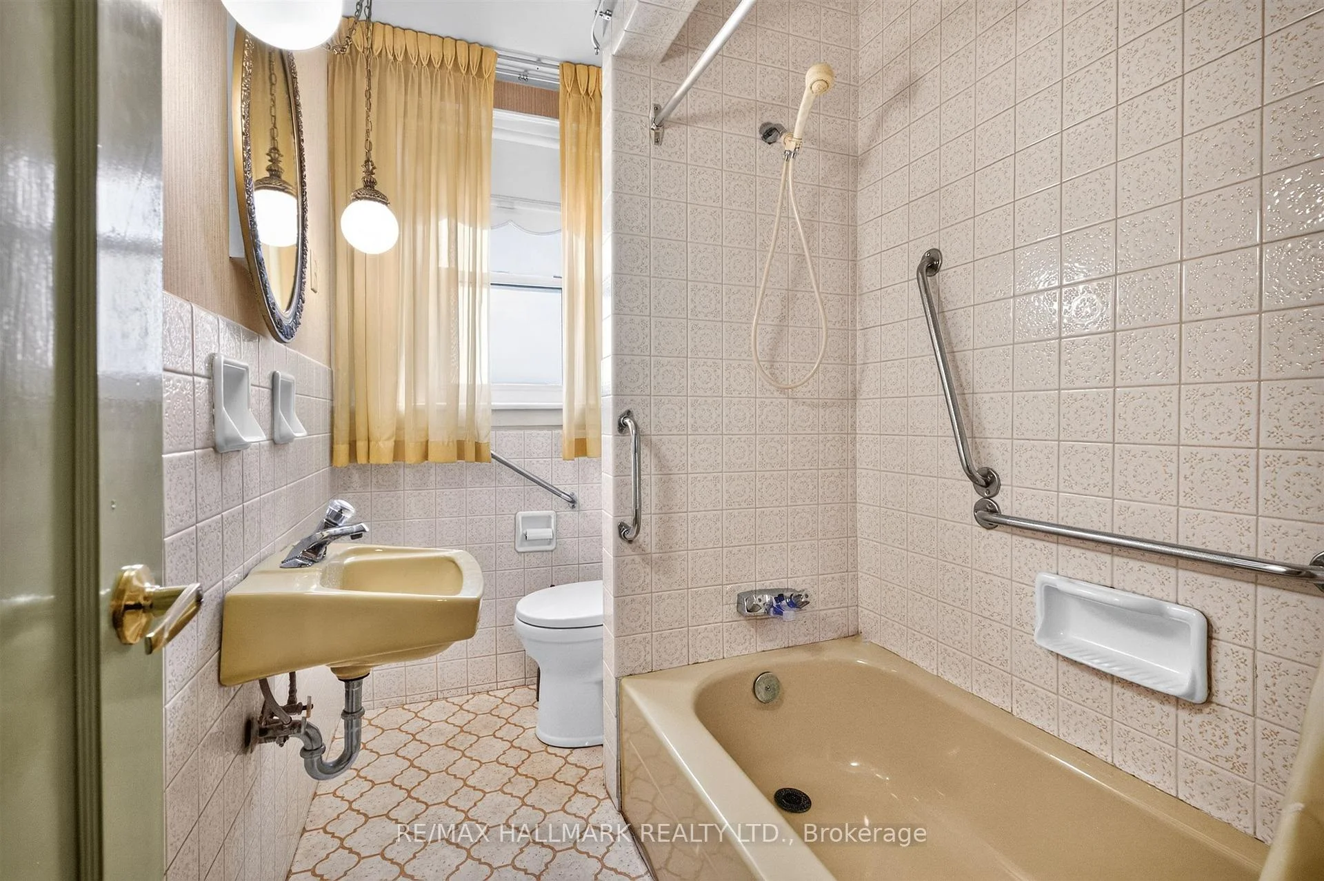Photo 18 of 631 Lauder Avenue, Toronto, Oakwood Village — HOMEH
