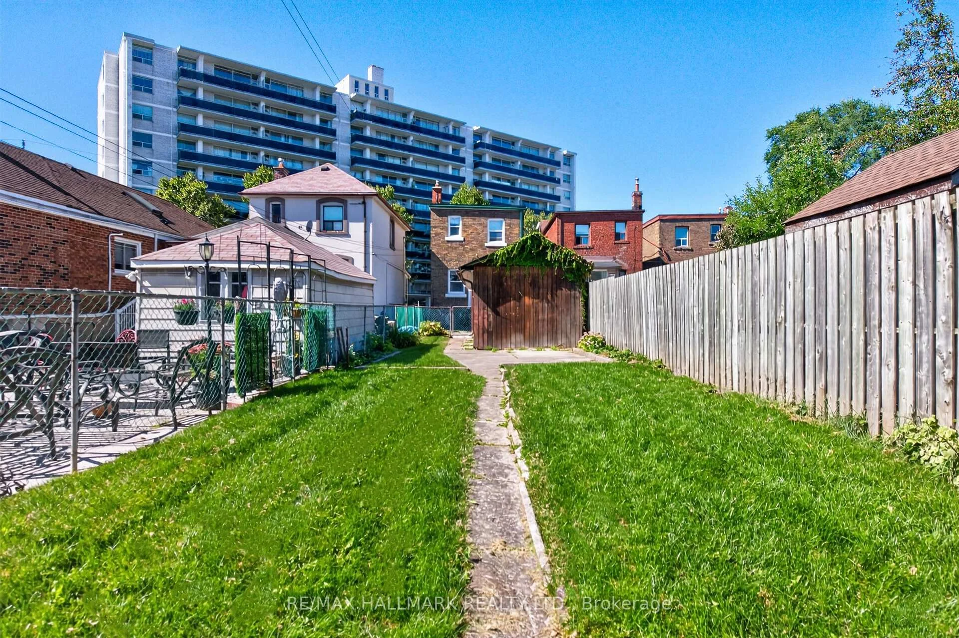Photo 25 of 631 Lauder Avenue, Toronto, Oakwood Village — HOMEH