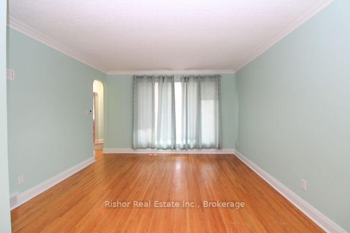 Photo 22 of 813 Rishor Crescent, Peterborough, Northcrest Ward 5 — HOMEH