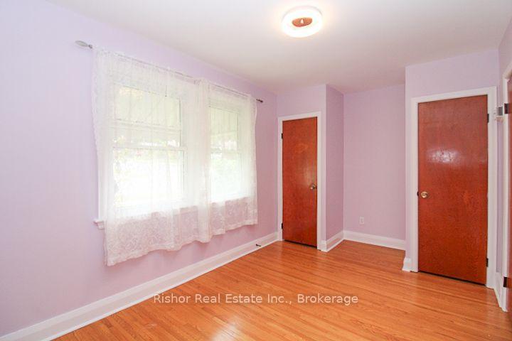 Photo 25 of 813 Rishor Crescent, Peterborough, Northcrest Ward 5 — HOMEH