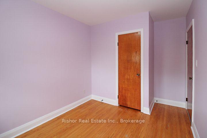 Photo 33 of 813 Rishor Crescent, Peterborough, Northcrest Ward 5 — HOMEH