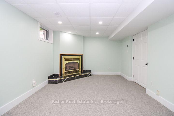 Photo 34 of 813 Rishor Crescent, Peterborough, Northcrest Ward 5 — HOMEH