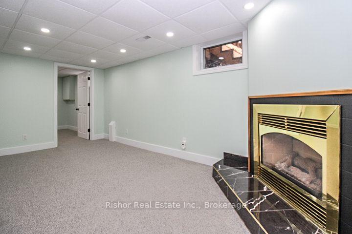 Photo 36 of 813 Rishor Crescent, Peterborough, Northcrest Ward 5 — HOMEH