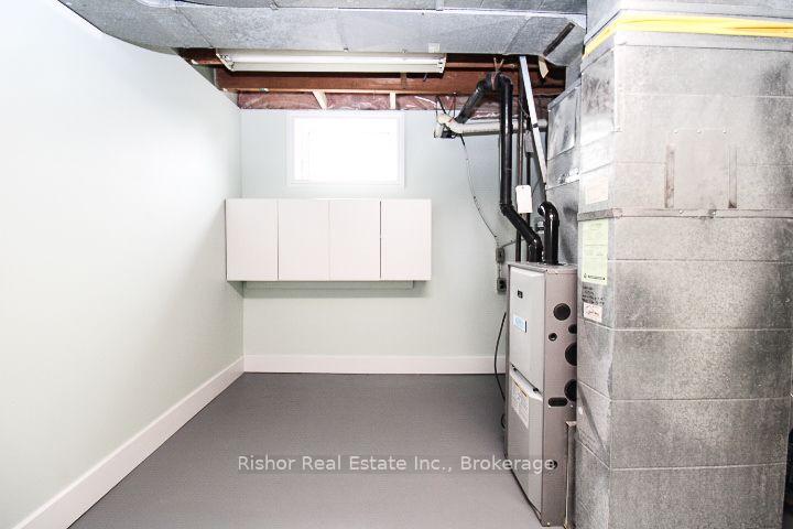 Photo 40 of 813 Rishor Crescent, Peterborough, Northcrest Ward 5 — HOMEH