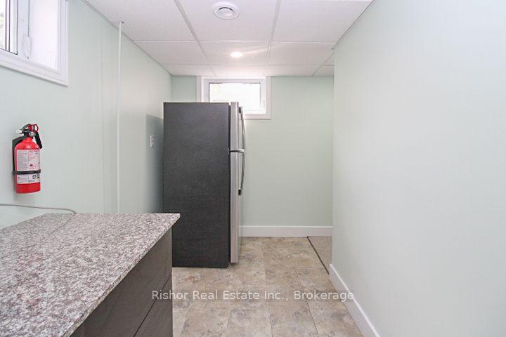 Photo 48 of 813 Rishor Crescent, Peterborough, Northcrest Ward 5 — HOMEH