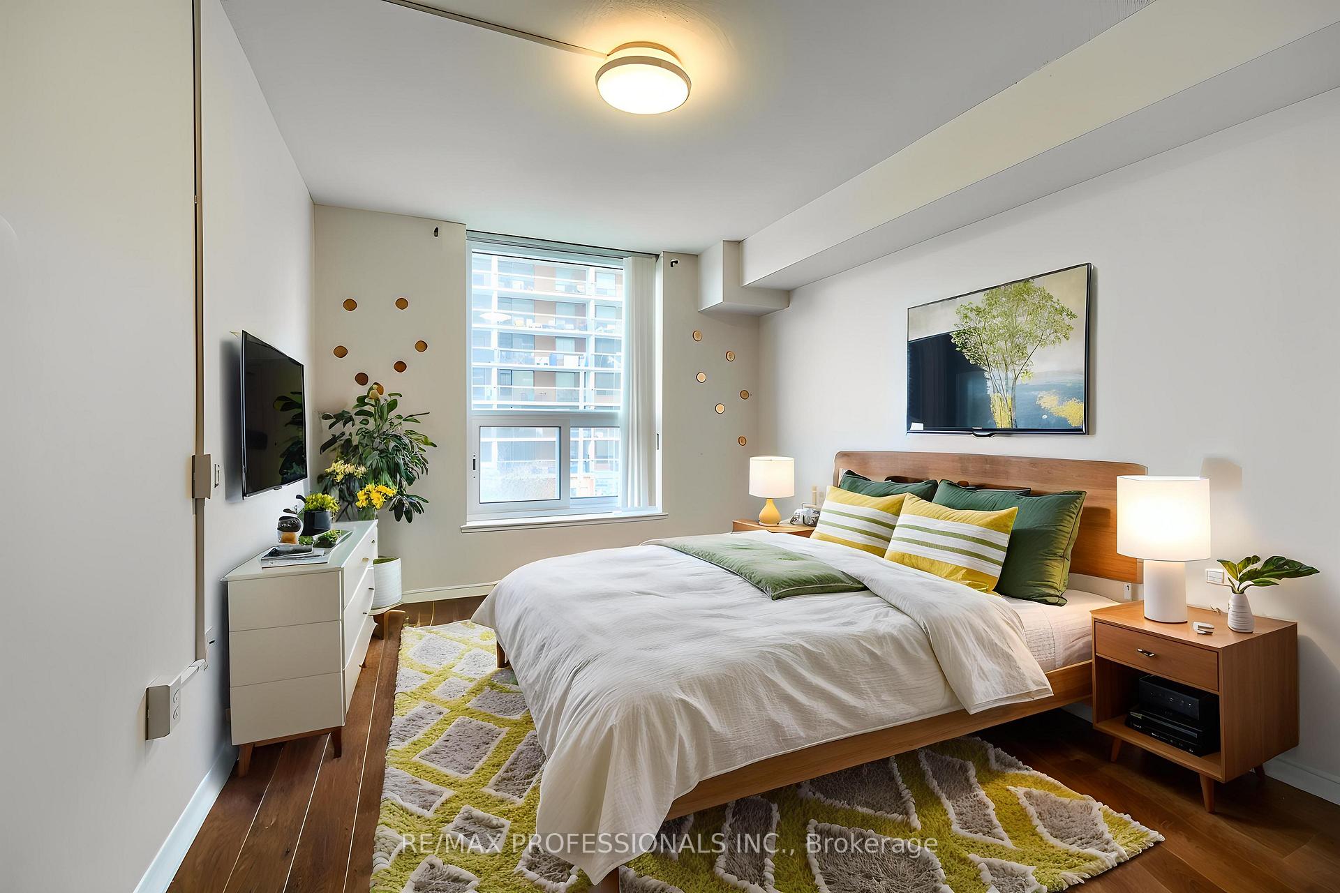 Photo 10 of Unit 207, 11 Thorncliffe Pk Drive, Toronto, Thorncliffe Park — HOMEH