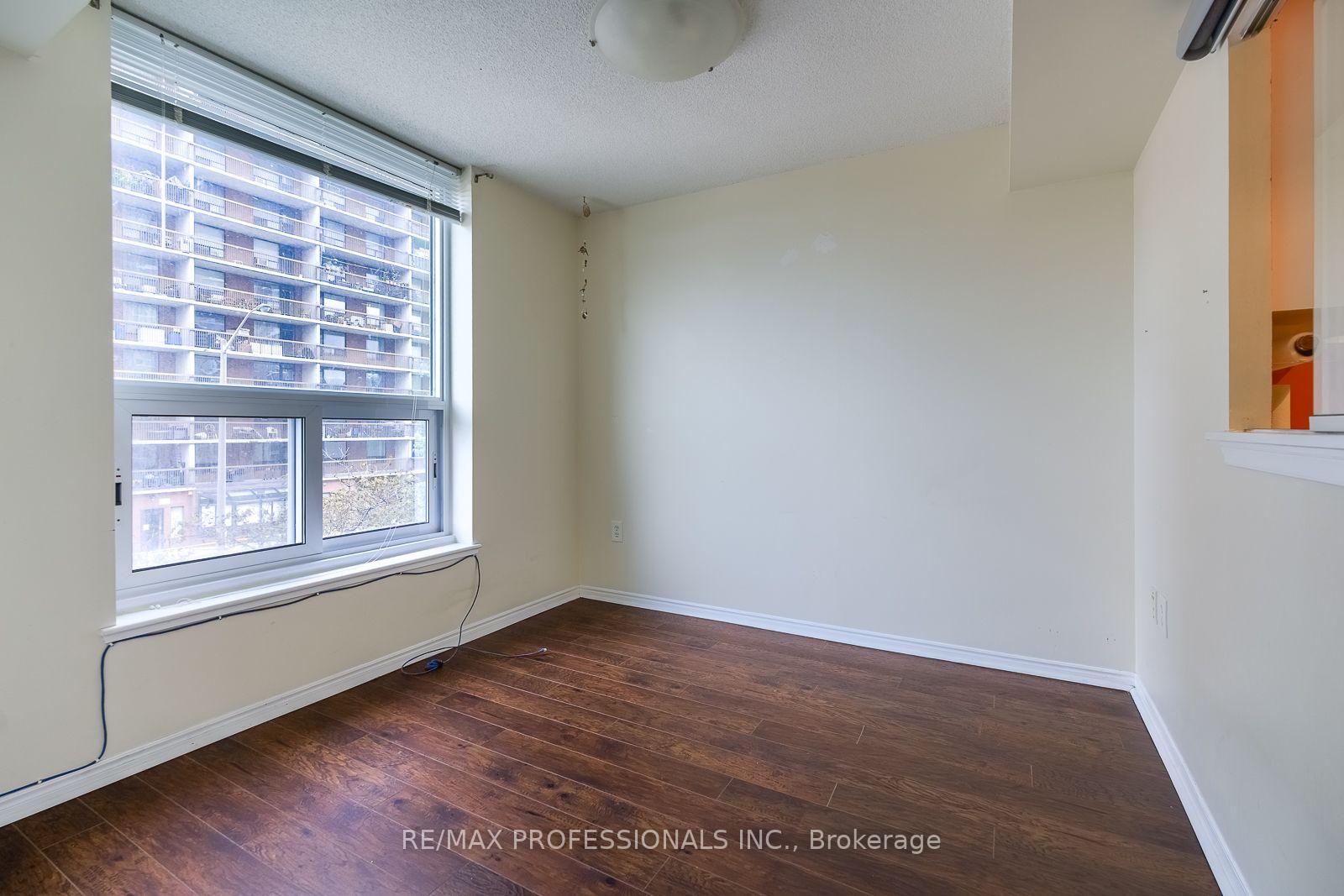 Photo 14 of Unit 207, 11 Thorncliffe Pk Drive, Toronto, Thorncliffe Park — HOMEH