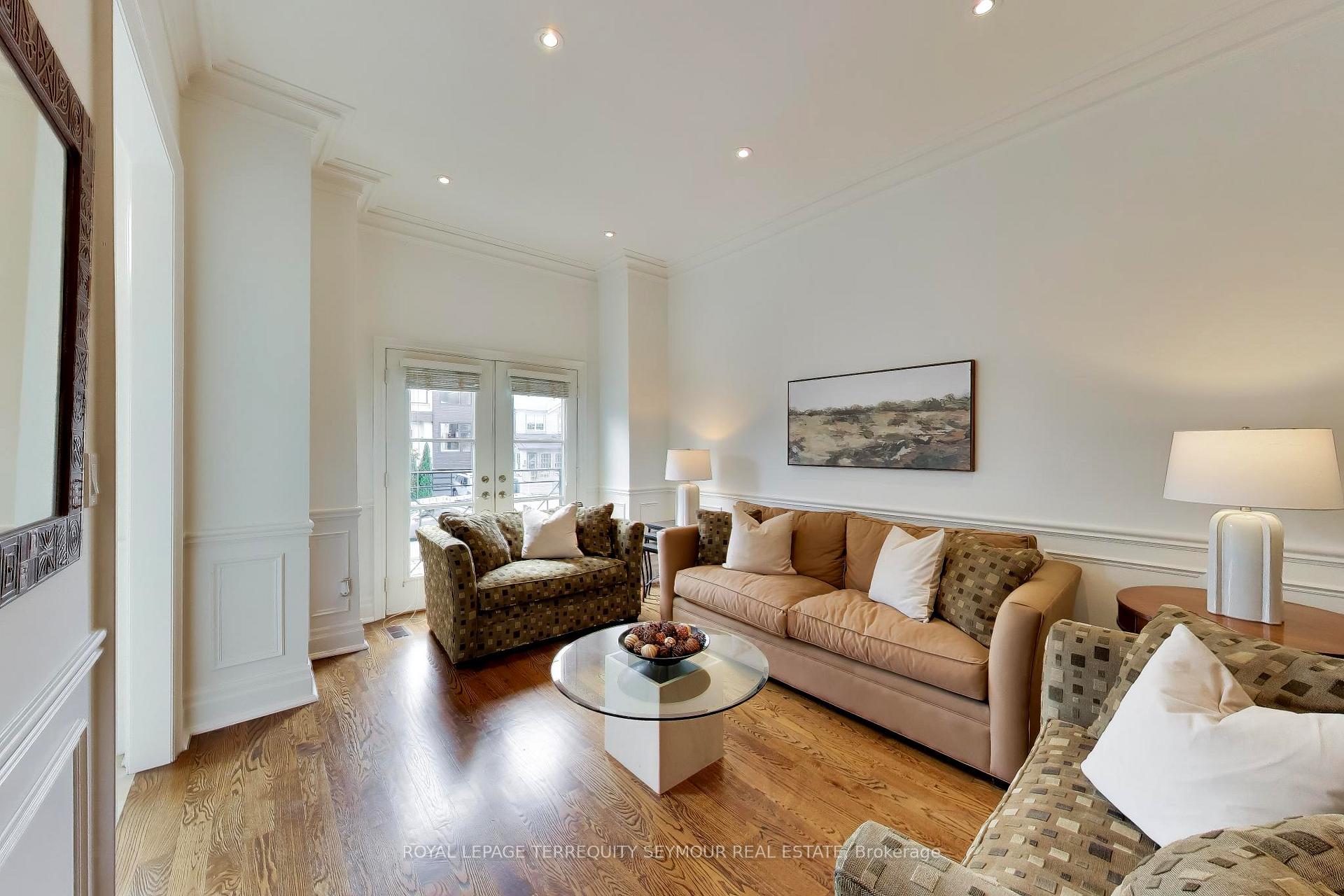 Photo 5 of 130A Belsize Drive, Toronto, Mount Pleasant West — HOMEH