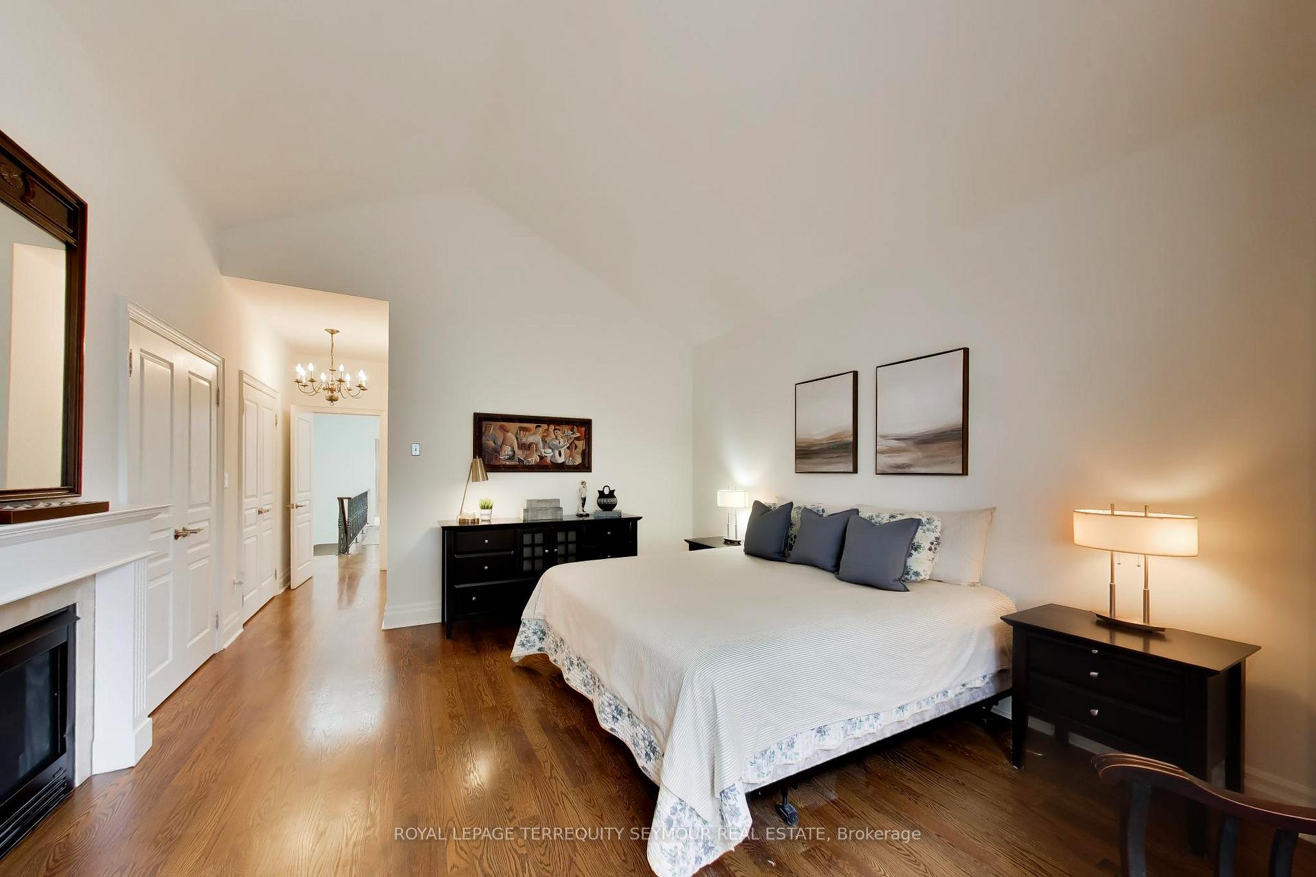 Photo 19 of 130A Belsize Drive, Toronto, Mount Pleasant West — HOMEH