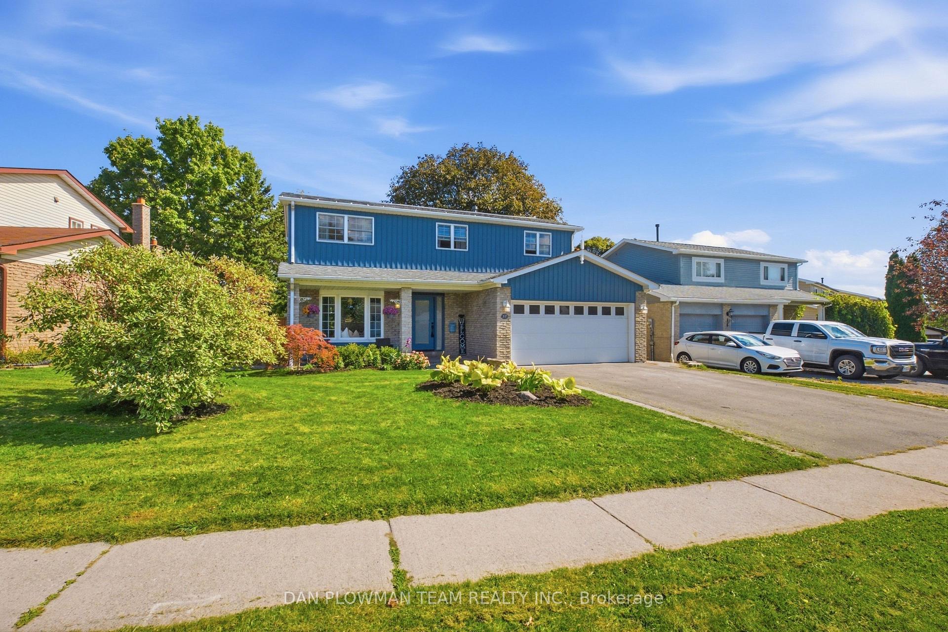 Photo 2 of 17 Rhonda Boulevard, Clarington, Bowmanville — HOMEH