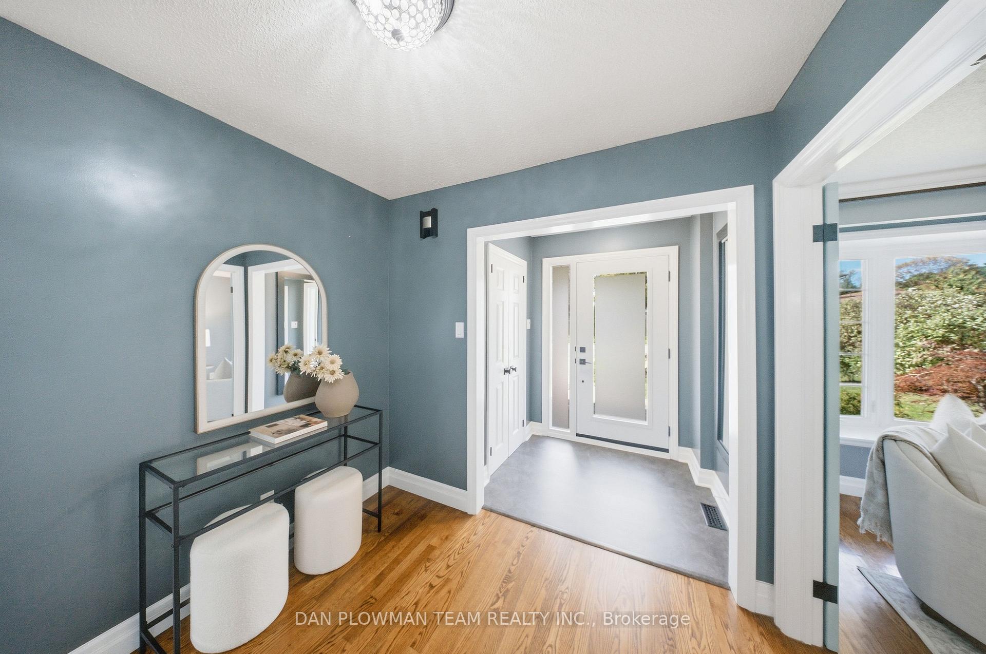 Photo 4 of 17 Rhonda Boulevard, Clarington, Bowmanville — HOMEH