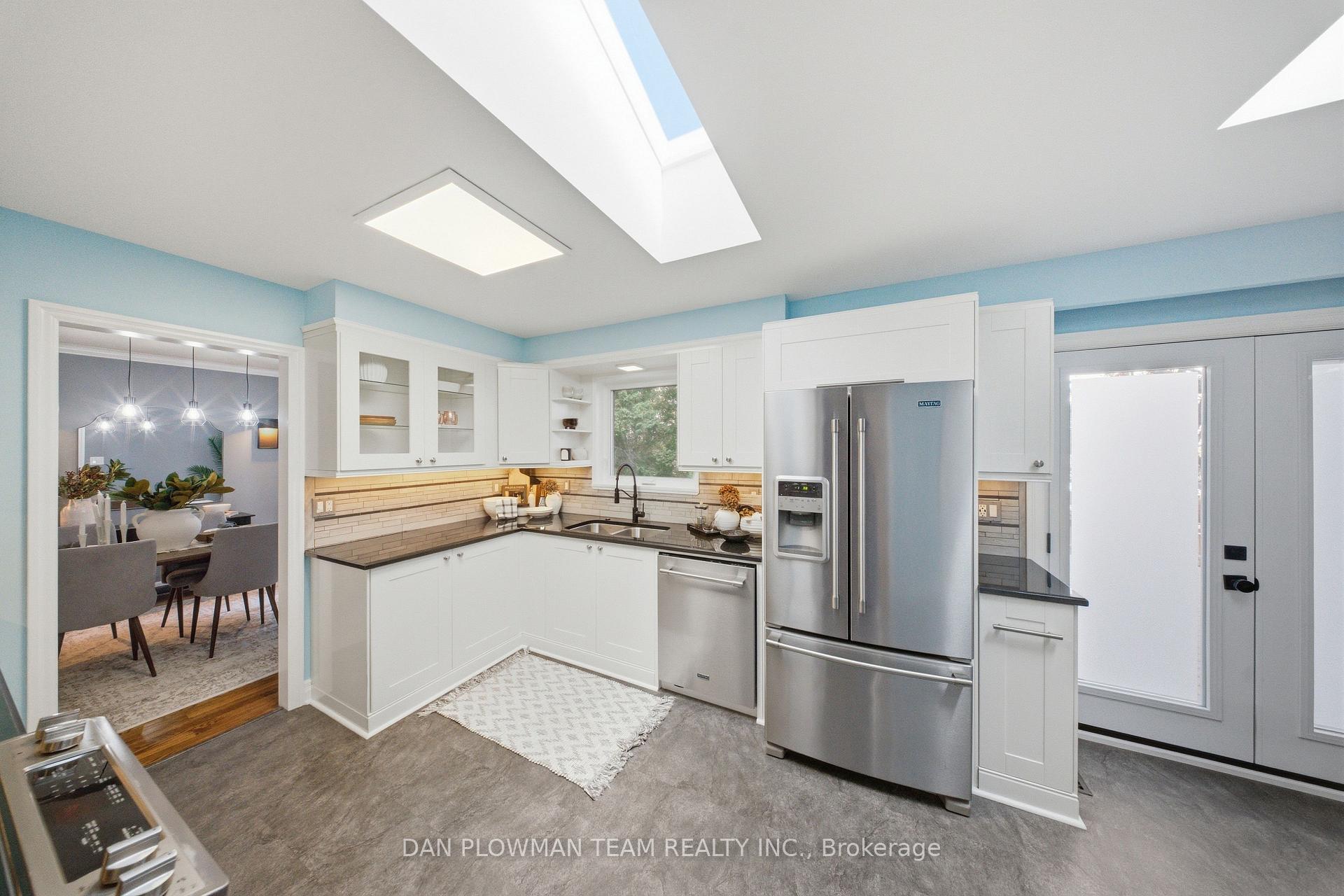 Photo 12 of 17 Rhonda Boulevard, Clarington, Bowmanville — HOMEH