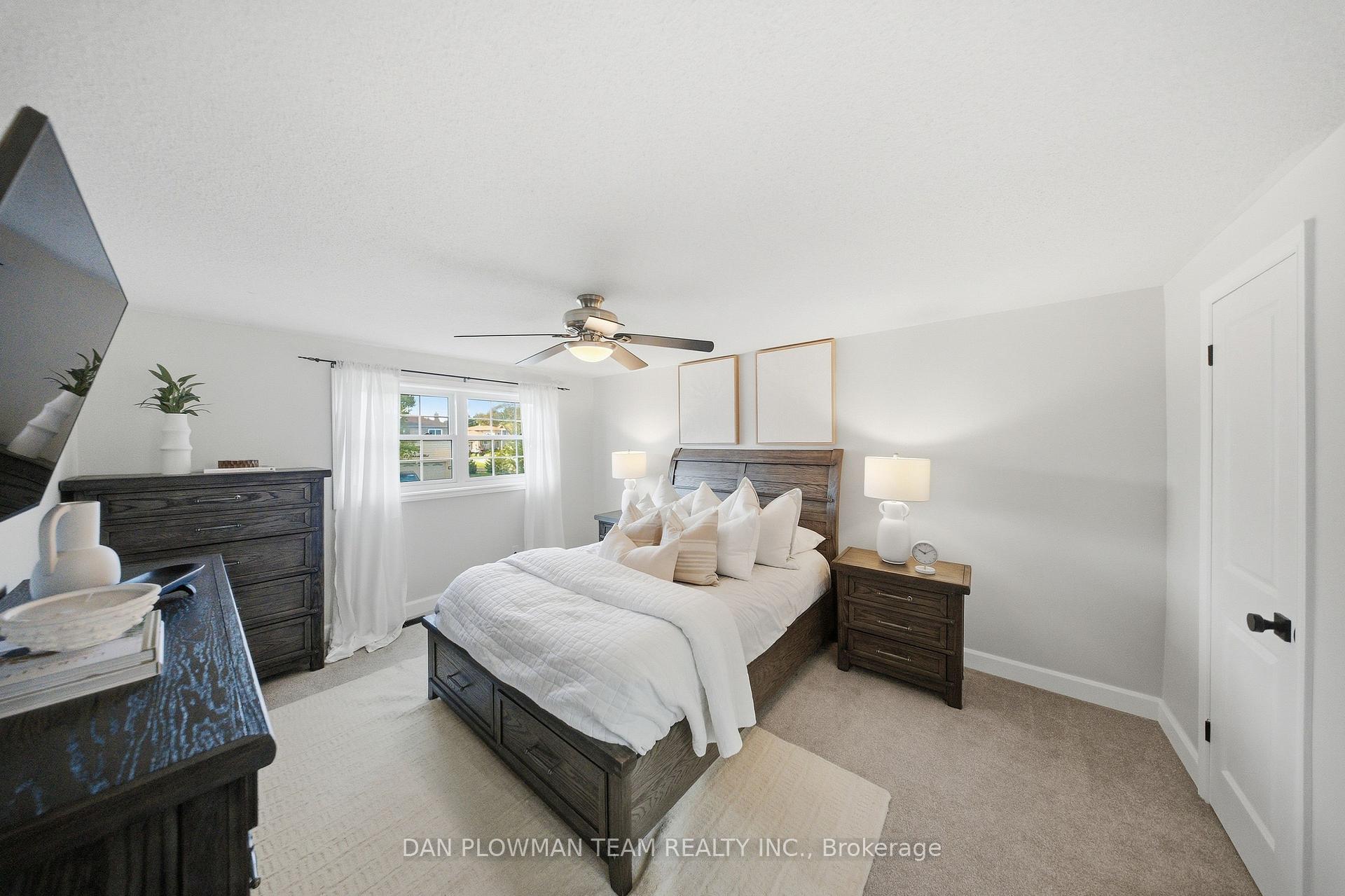 Photo 18 of 17 Rhonda Boulevard, Clarington, Bowmanville — HOMEH