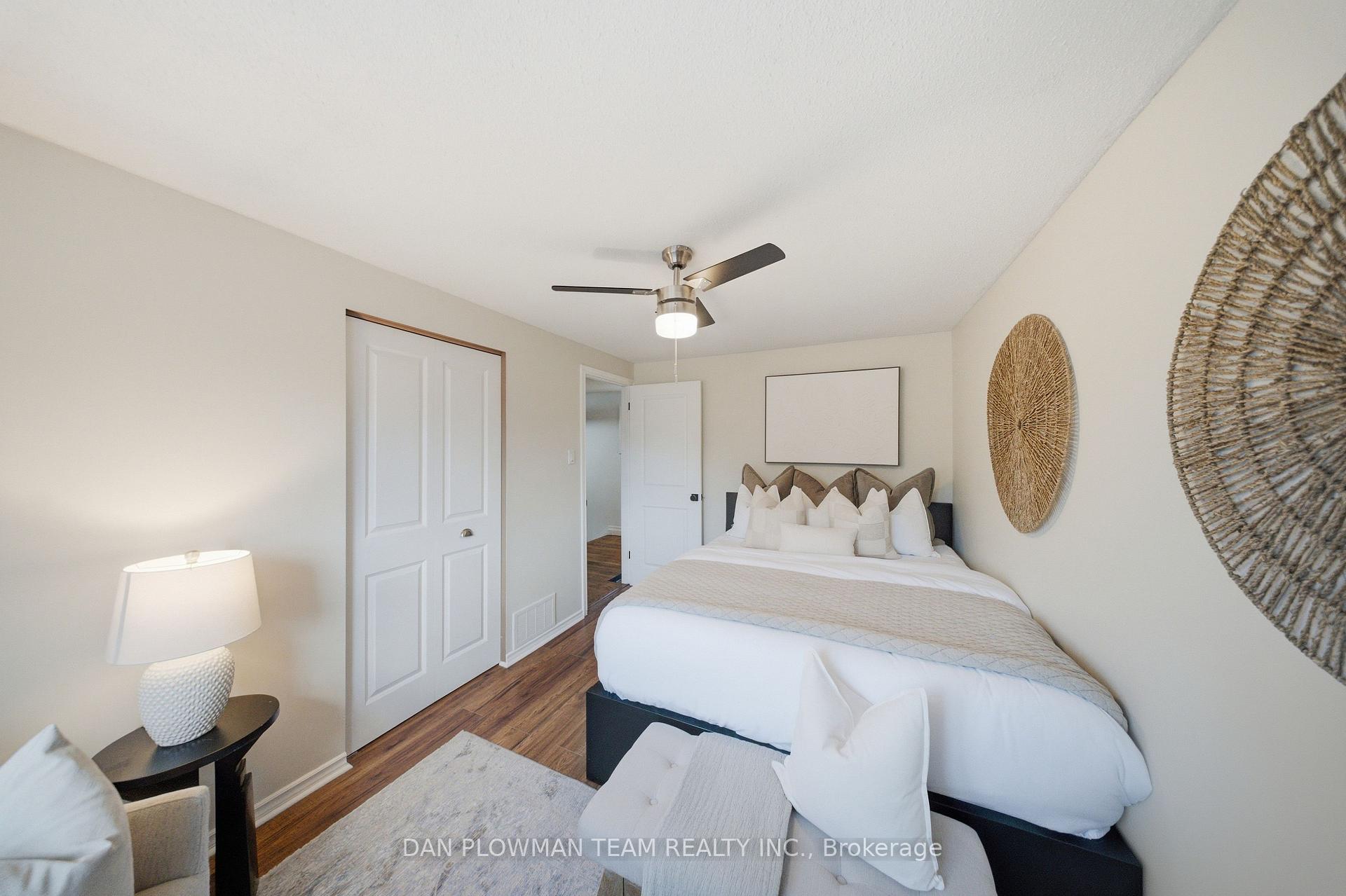 Photo 23 of 17 Rhonda Boulevard, Clarington, Bowmanville — HOMEH