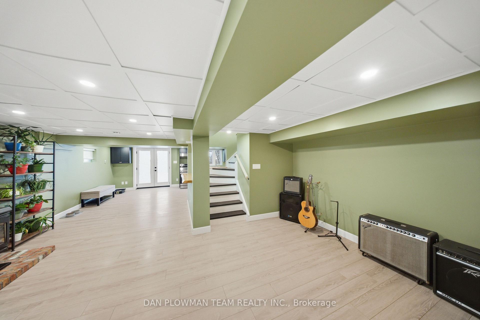Photo 27 of 17 Rhonda Boulevard, Clarington, Bowmanville — HOMEH