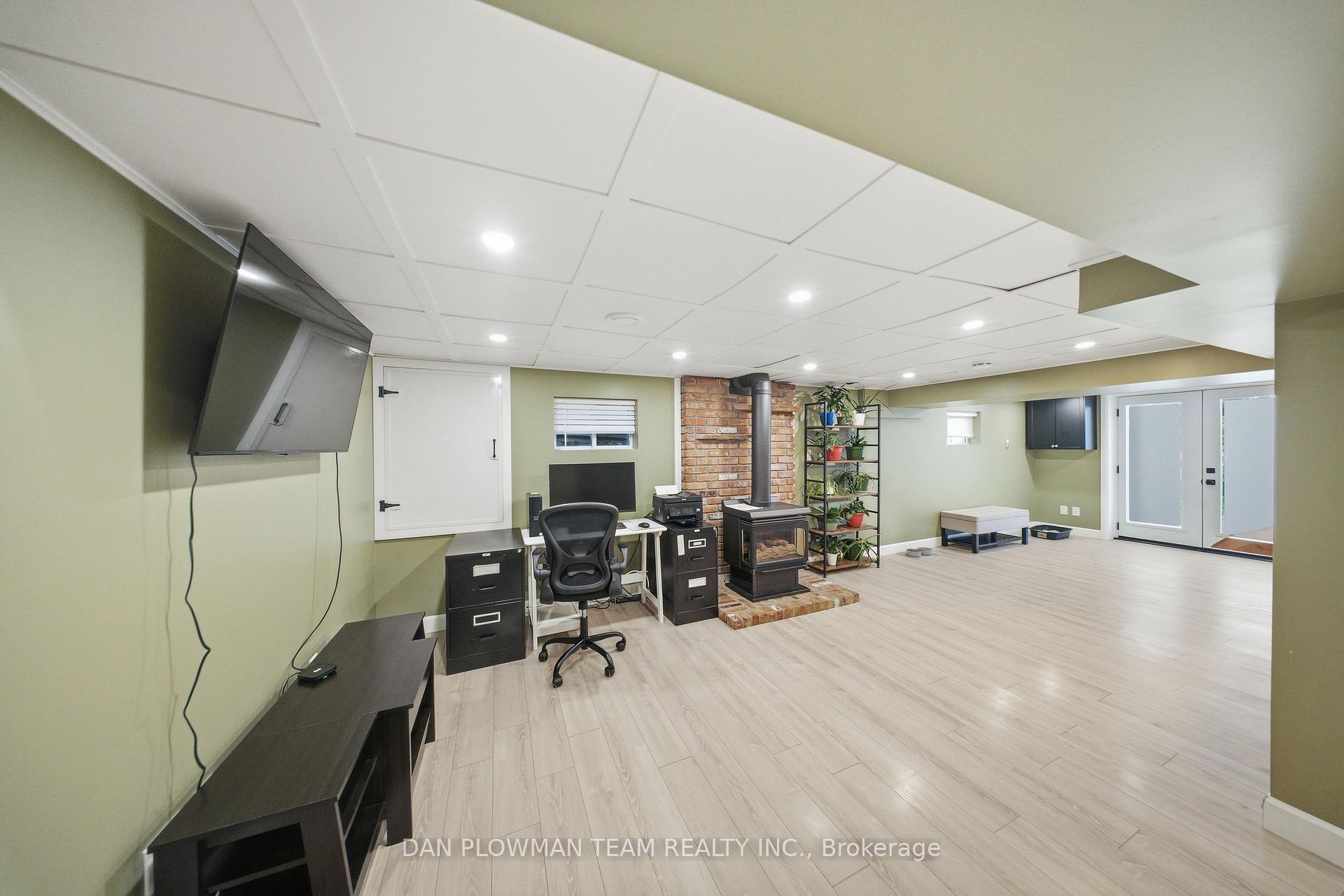 Photo 28 of 17 Rhonda Boulevard, Clarington, Bowmanville — HOMEH