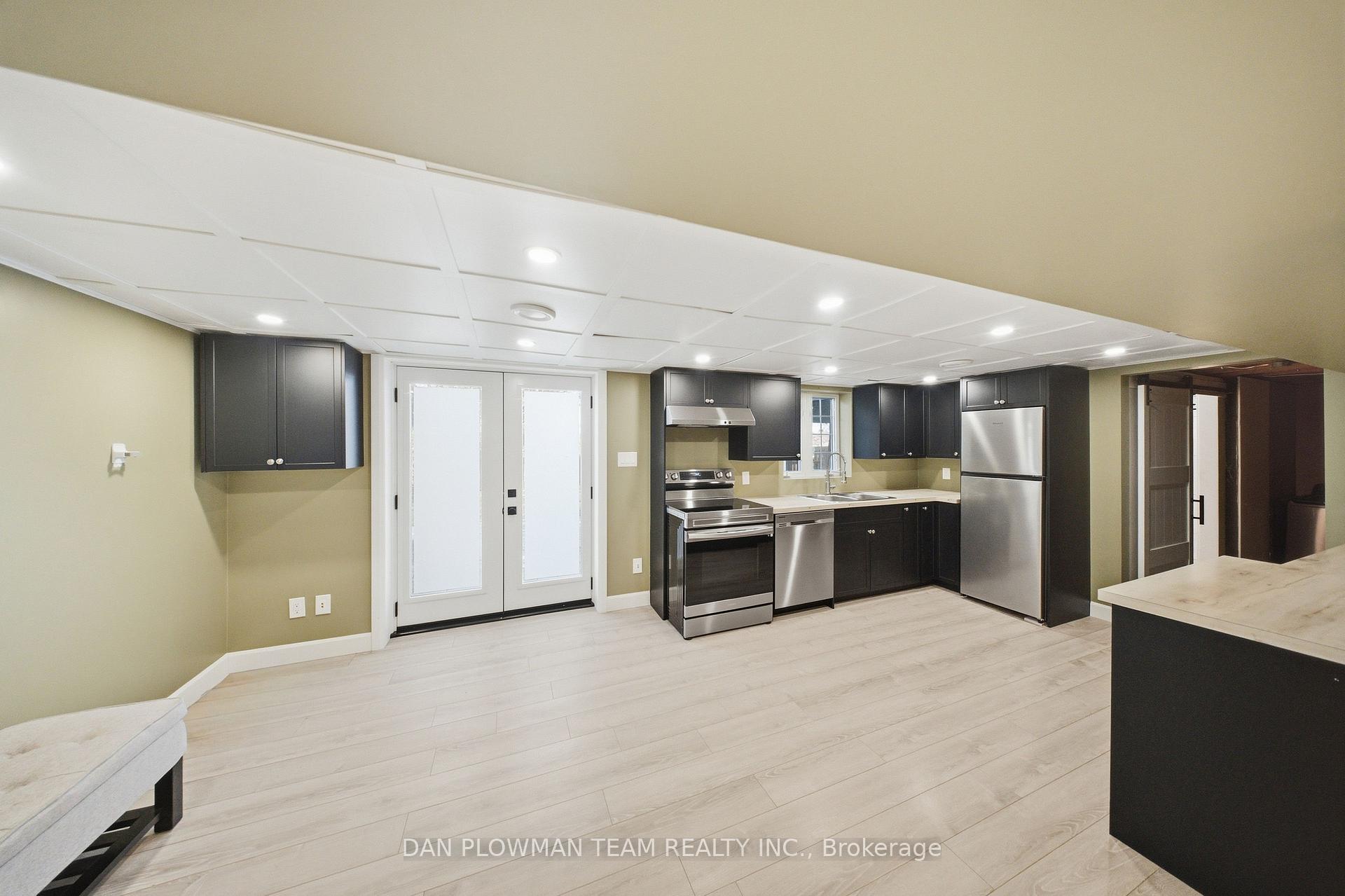 Photo 30 of 17 Rhonda Boulevard, Clarington, Bowmanville — HOMEH