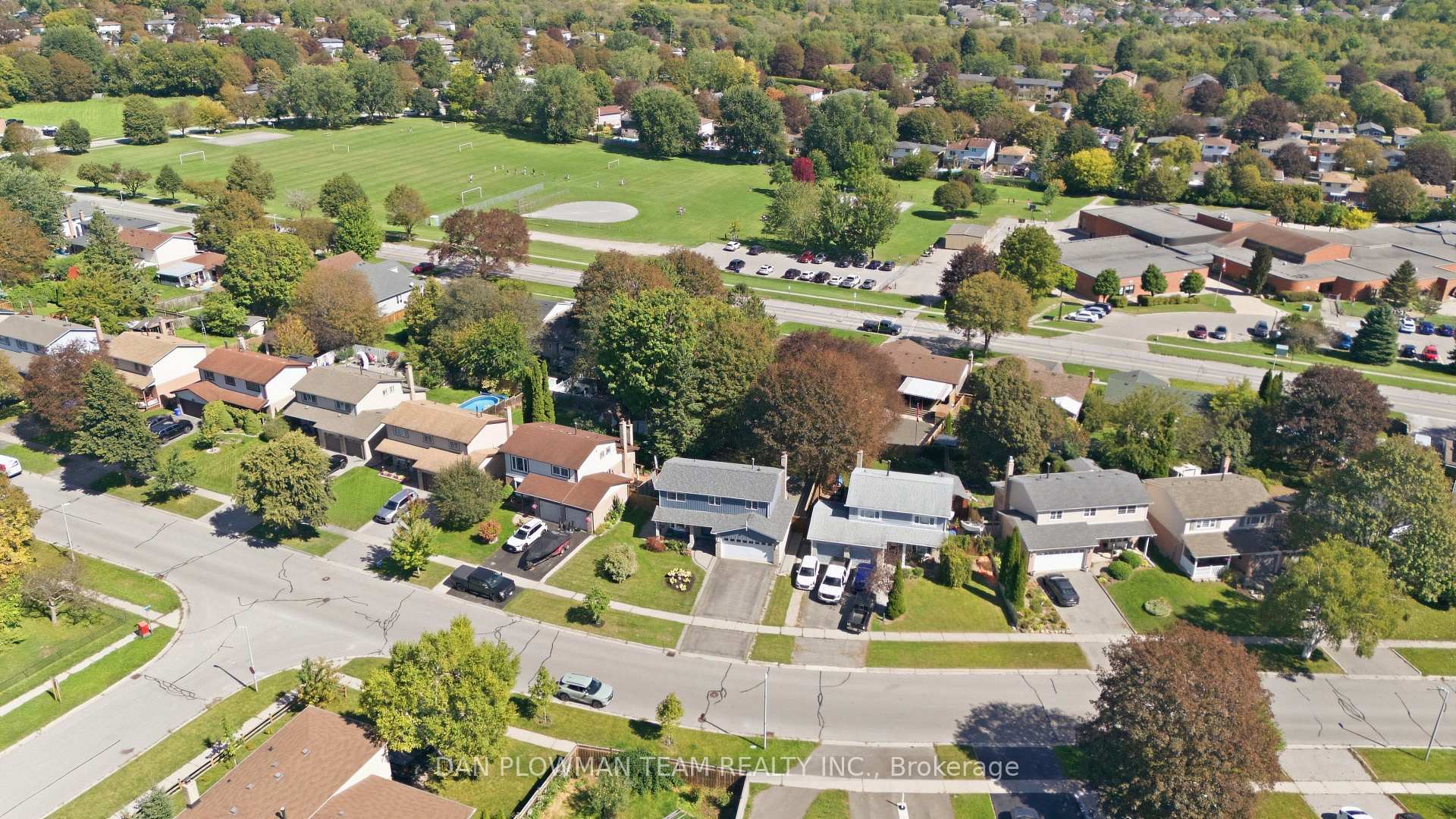 Photo 41 of 17 Rhonda Boulevard, Clarington, Bowmanville — HOMEH