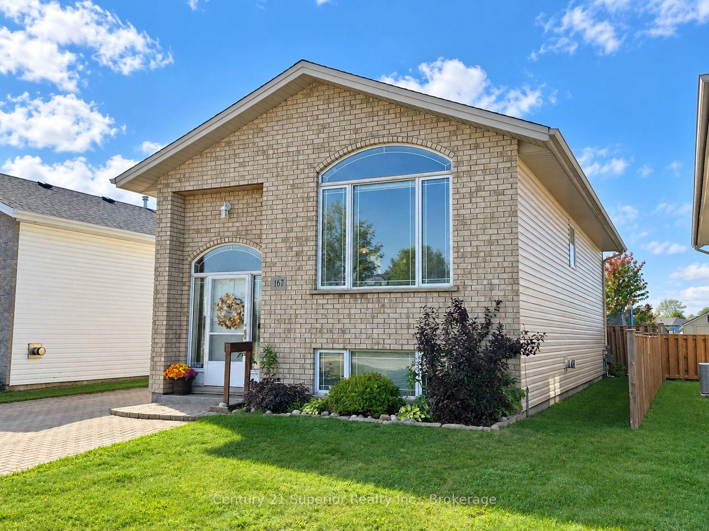 Photo 2 of 167 Lynx Crescent, Thunder Bay, Parkdale — HOMEH
