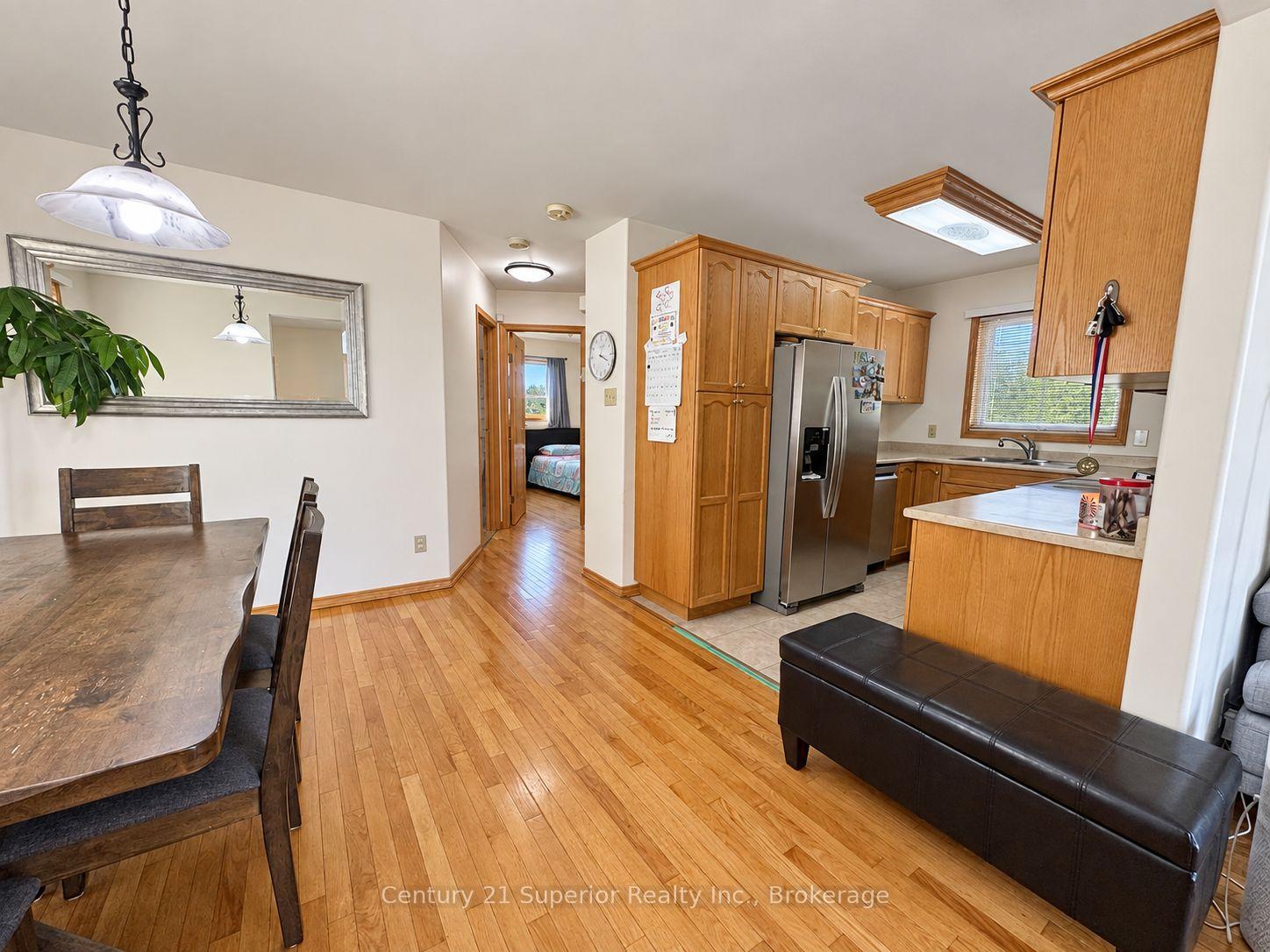 Photo 7 of 167 Lynx Crescent, Thunder Bay, Parkdale — HOMEH