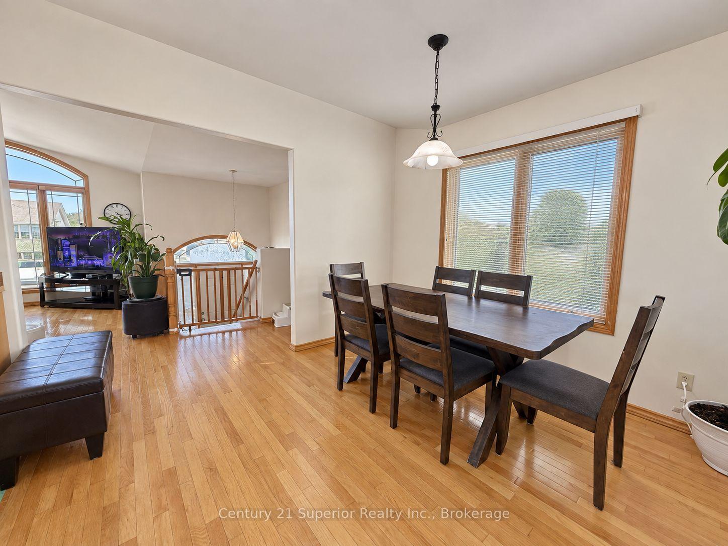 Photo 9 of 167 Lynx Crescent, Thunder Bay, Parkdale — HOMEH