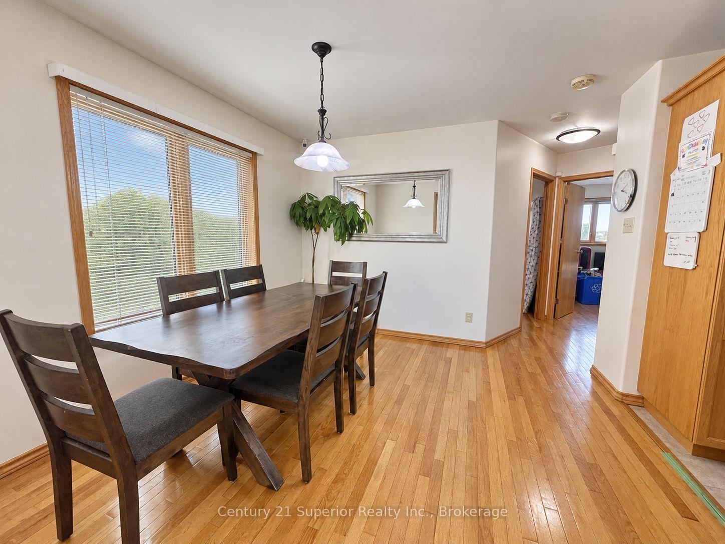 Photo 10 of 167 Lynx Crescent, Thunder Bay, Parkdale — HOMEH