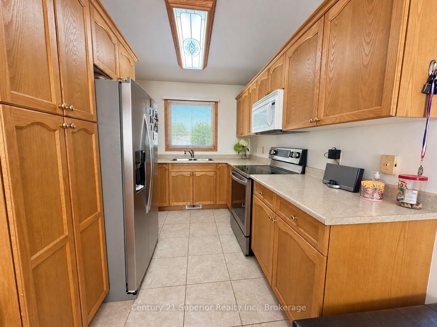 Photo 13 of 167 Lynx Crescent, Thunder Bay, Parkdale — HOMEH