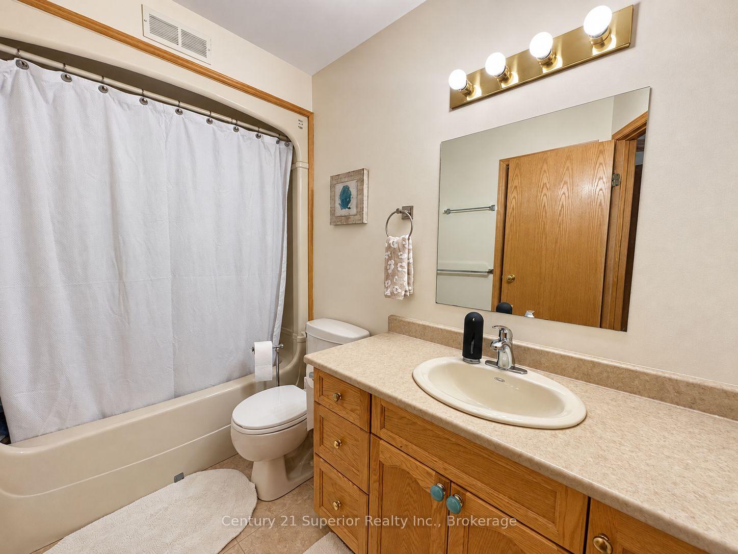 Photo 17 of 167 Lynx Crescent, Thunder Bay, Parkdale — HOMEH