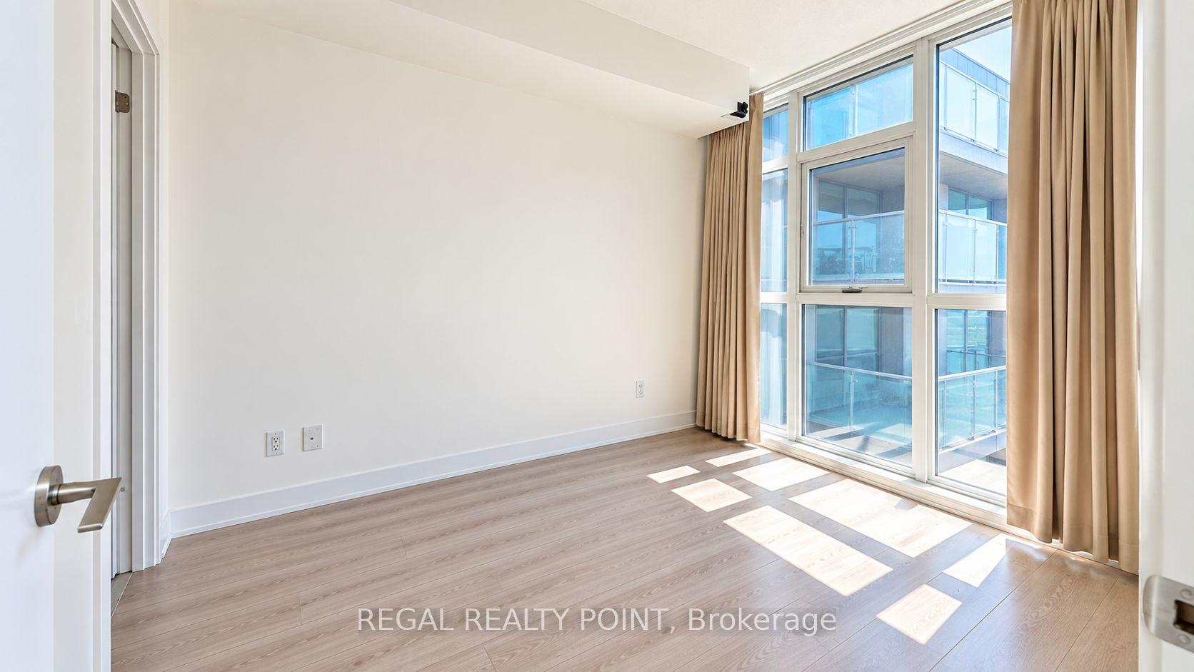Photo 6 of Unit 321, 169 Fort York Boulevard, Toronto, Niagara — HOMEH