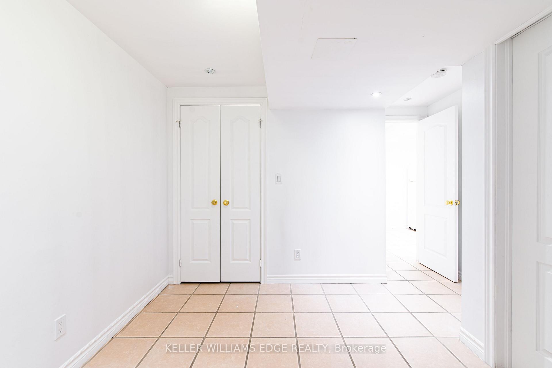 Photo 29 of Unit Room E, 119 Summers Drive, Thorold, Confederation Heights — HOMEH