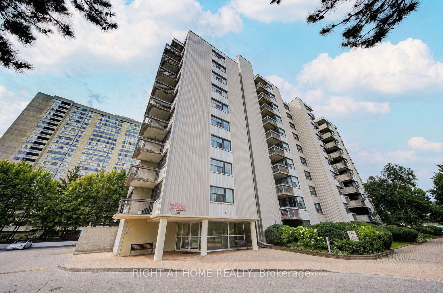 Photo 1 of Unit #208, 2500 Bridletowne Circle, Scarborough, L'Amoreaux — HOMEH