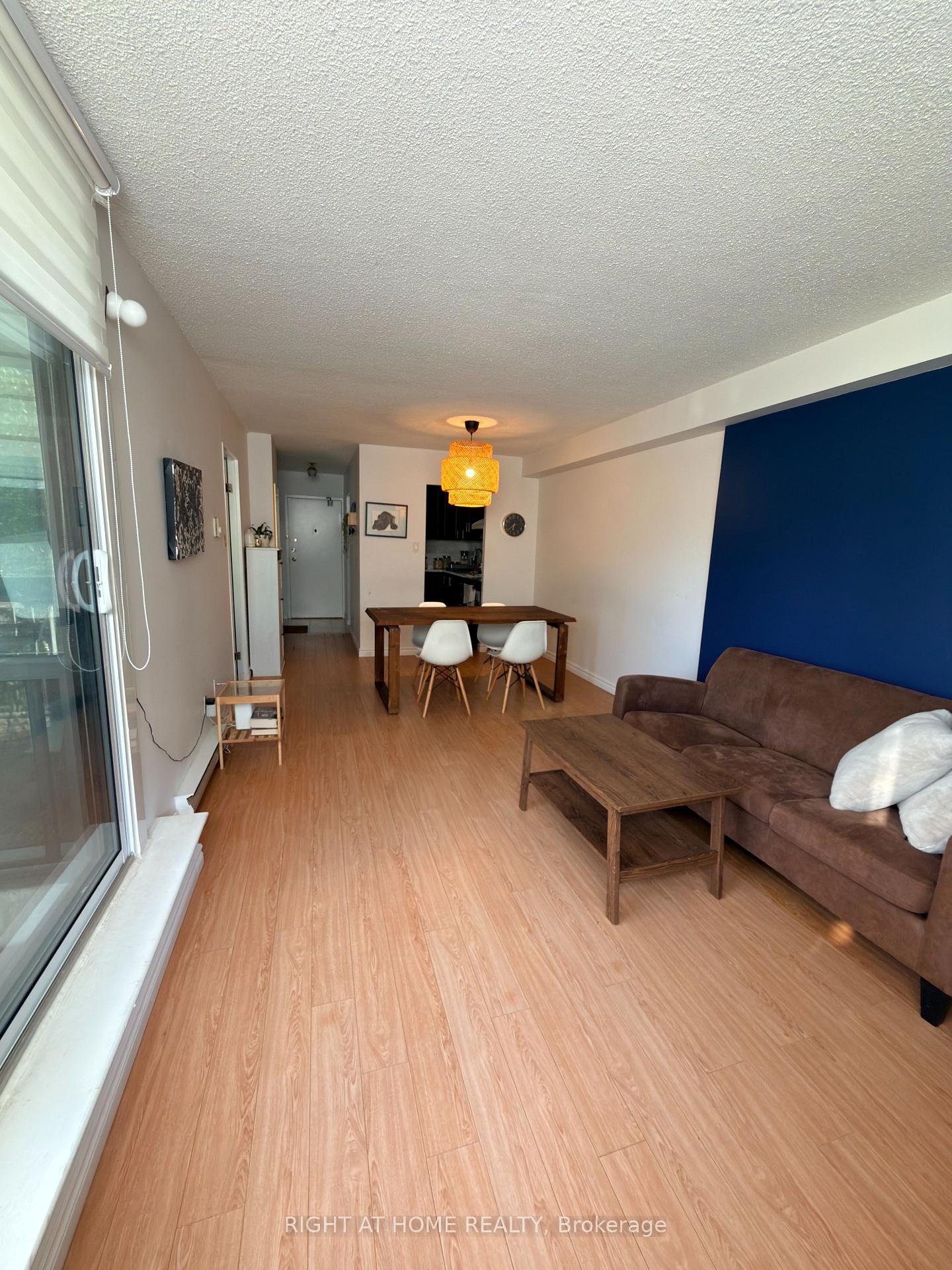Photo 2 of Unit #208, 2500 Bridletowne Circle, Scarborough, L'Amoreaux — HOMEH