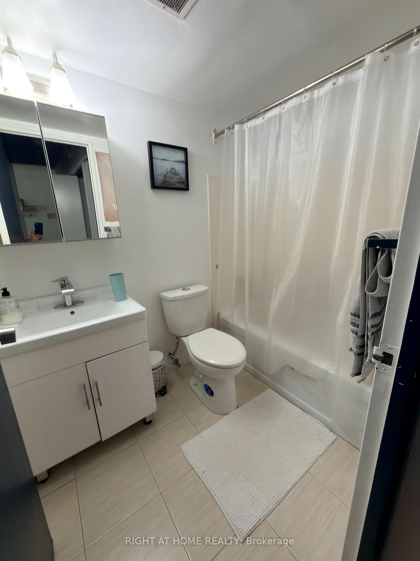 Photo 12 of Unit #208, 2500 Bridletowne Circle, Scarborough, L'Amoreaux — HOMEH