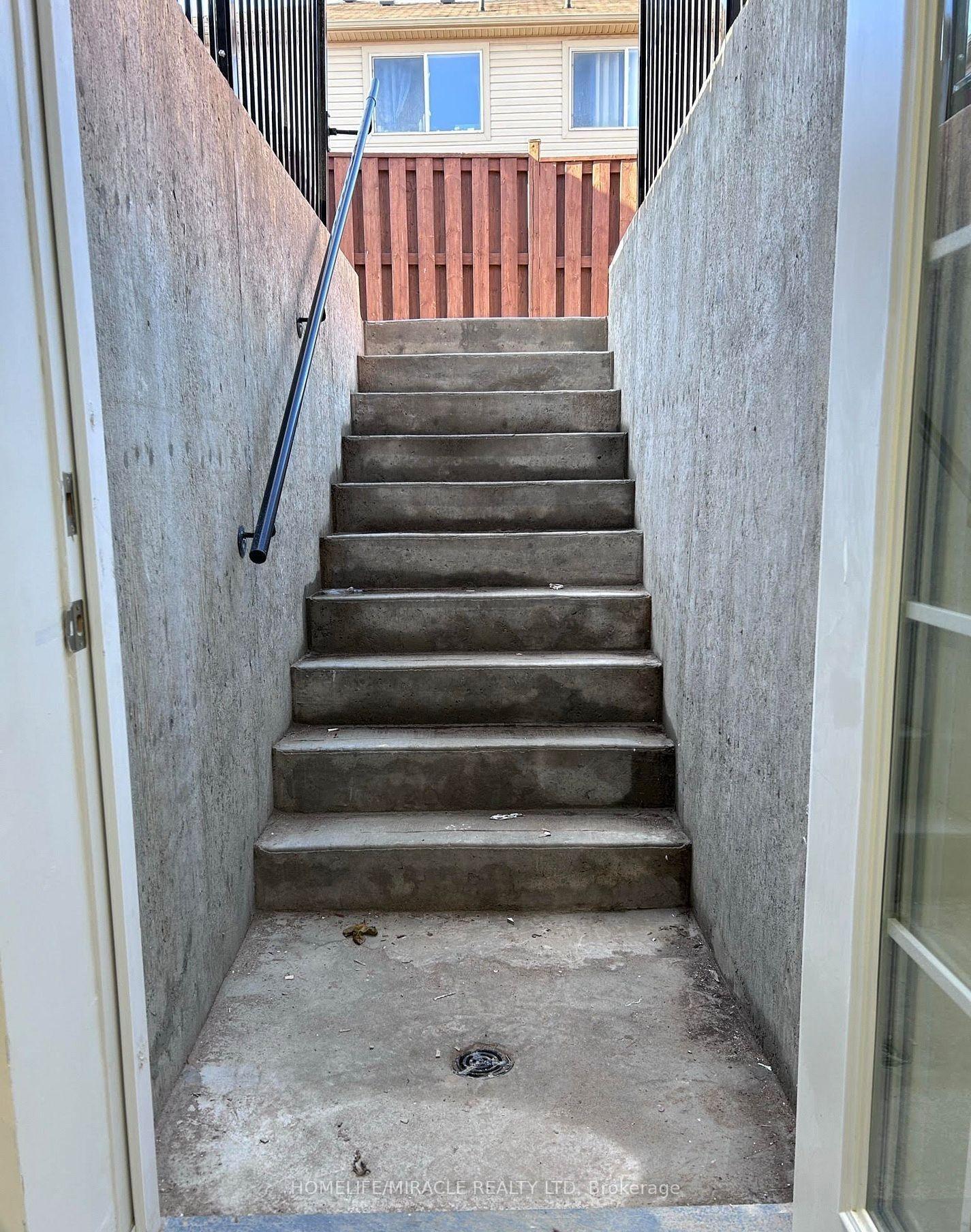 Photo 10 of Unit Bsmt, 172 Fandango Drive, Brampton, Credit Valley — HOMEH
