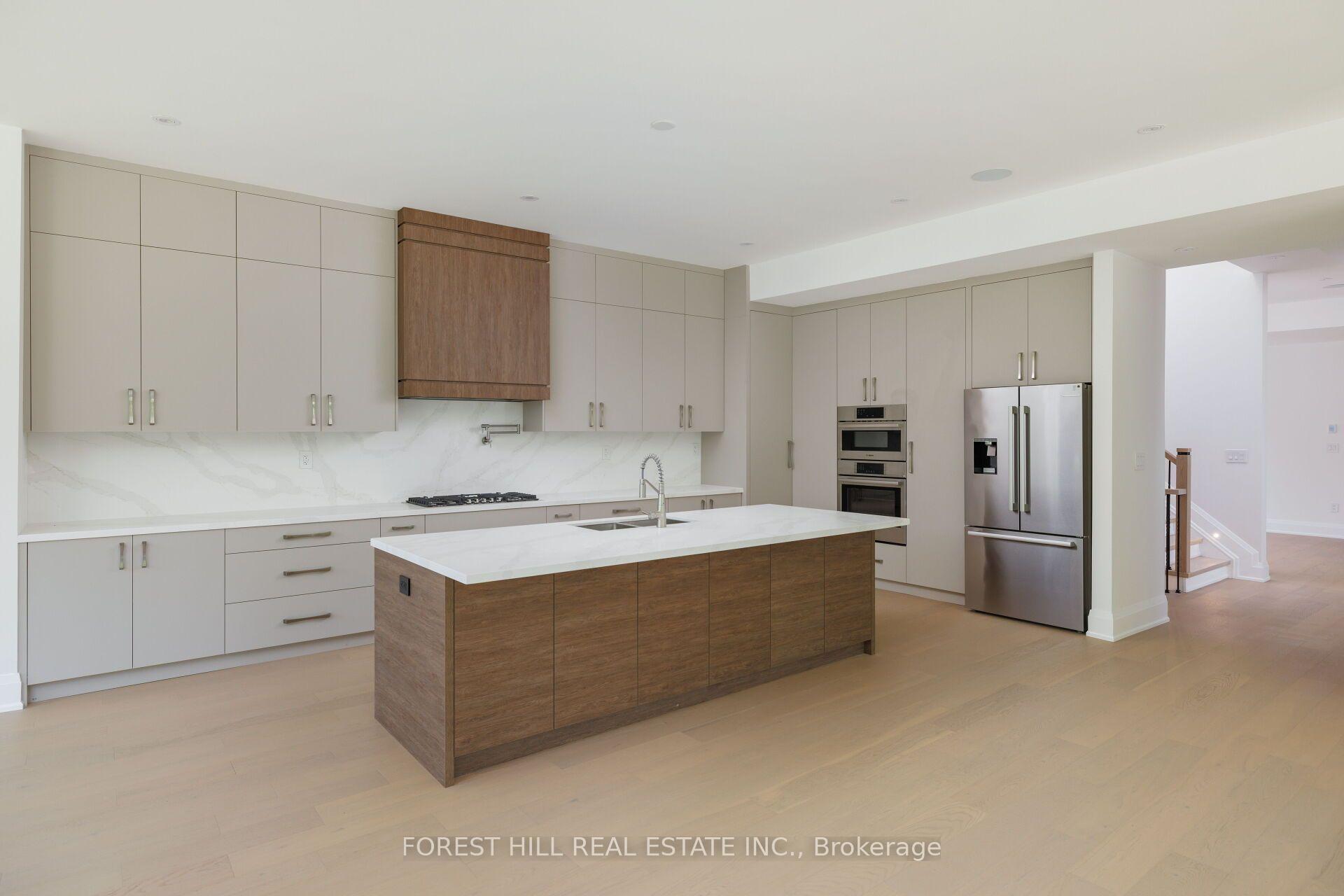 Photo 3 of 5 Cedar Crescent, Aurora, Aurora Village — HOMEH