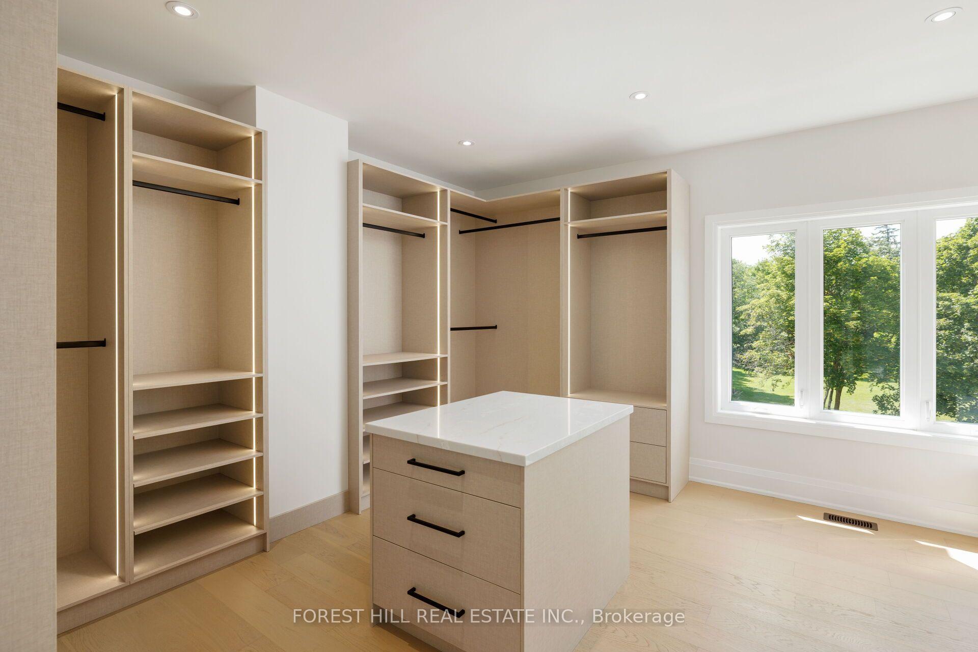 Photo 13 of 5 Cedar Crescent, Aurora, Aurora Village — HOMEH