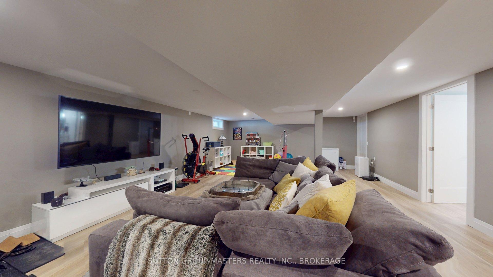 Photo 32 of 1196 Gladstone Way, Kingston, North of Taylor-Kidd Blvd — HOMEH