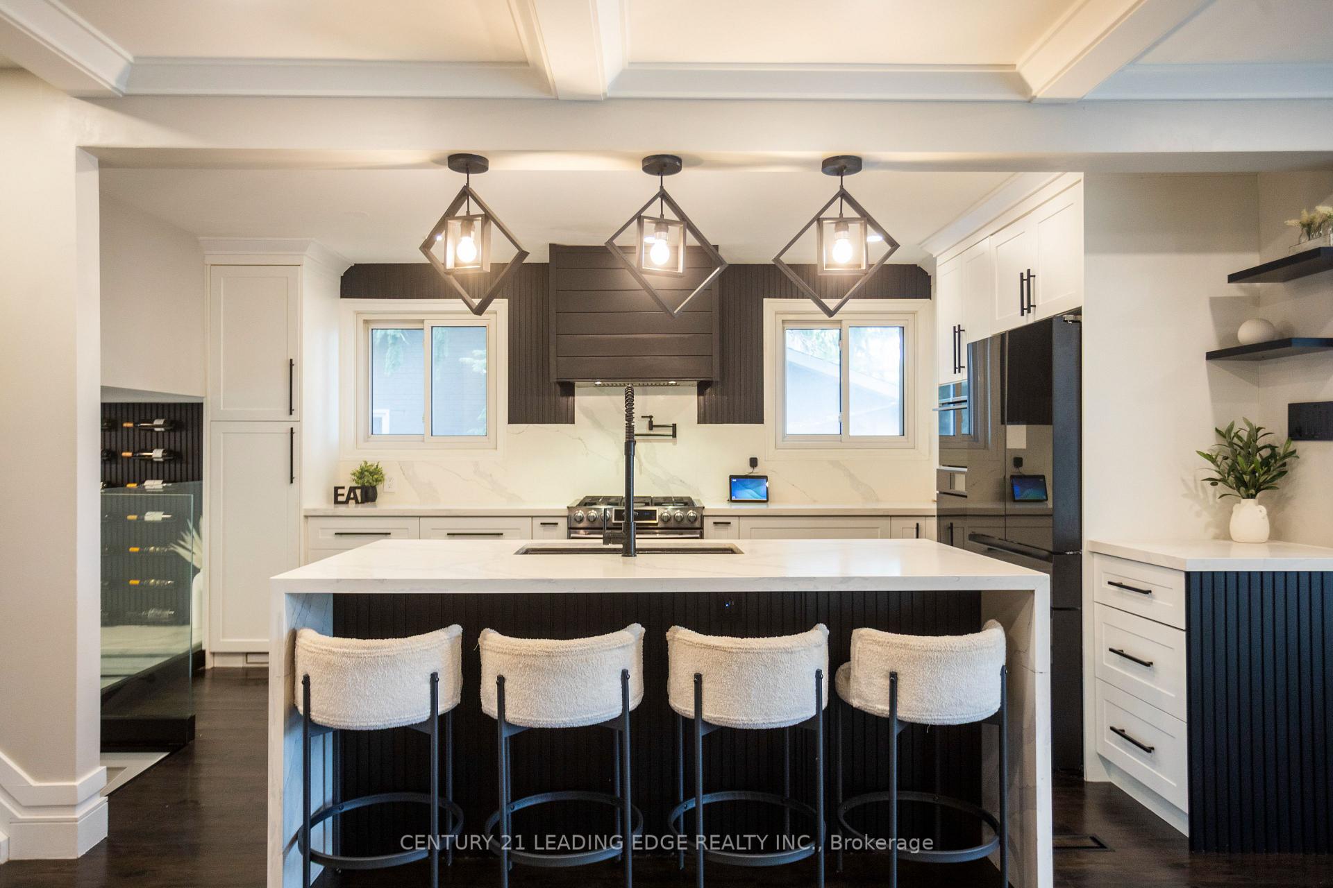Photo 13 of 912 Vistula Drive, Pickering, West Shore — HOMEH