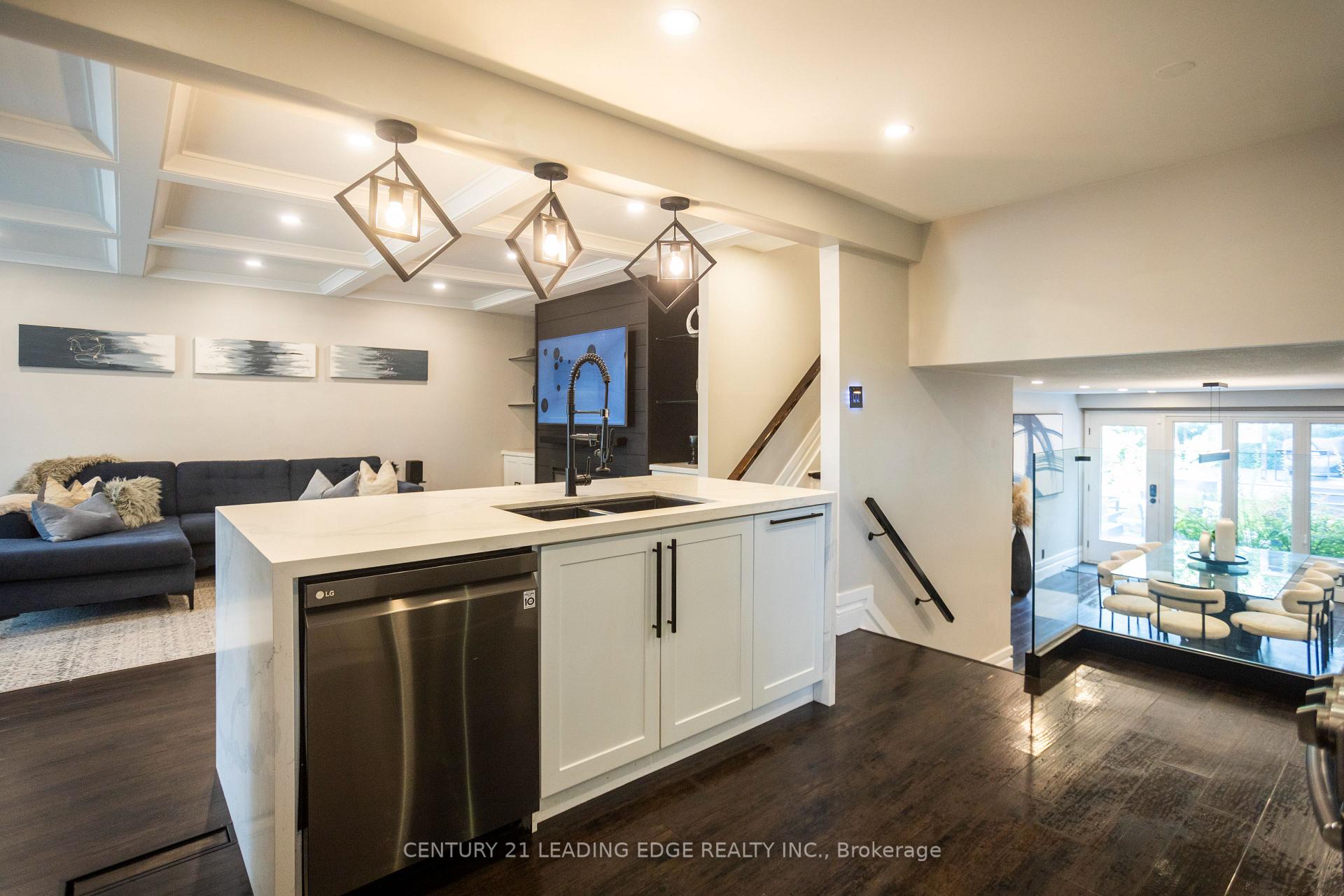 Photo 15 of 912 Vistula Drive, Pickering, West Shore — HOMEH