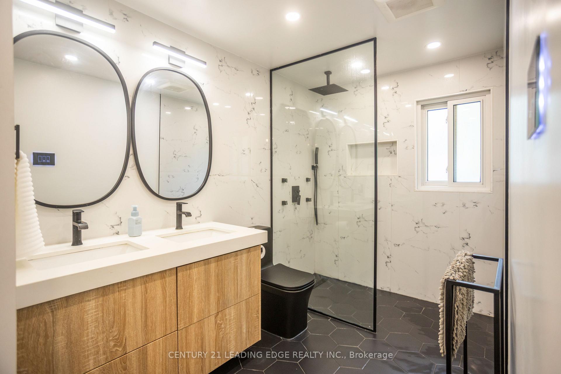 Photo 30 of 912 Vistula Drive, Pickering, West Shore — HOMEH