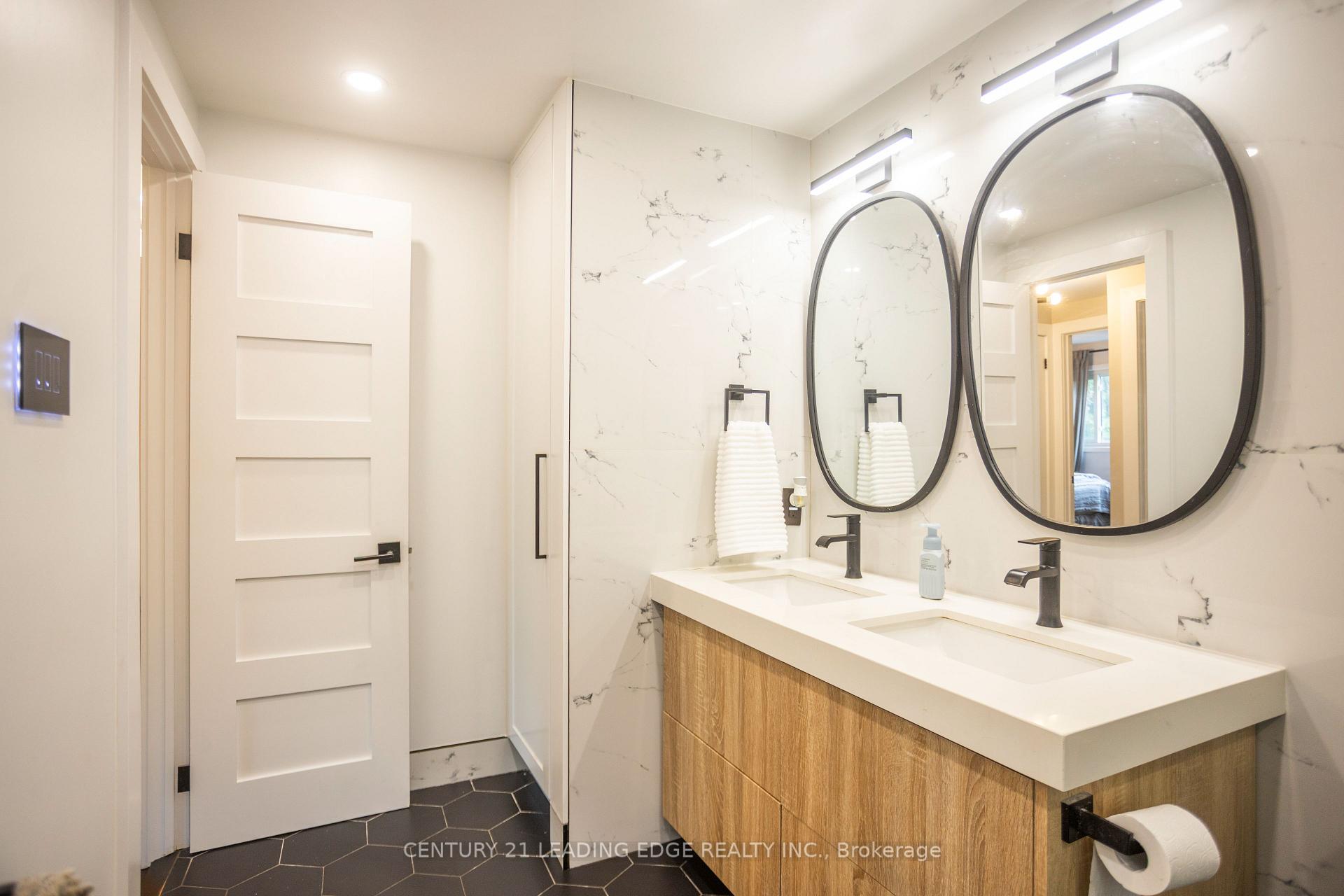 Photo 31 of 912 Vistula Drive, Pickering, West Shore — HOMEH