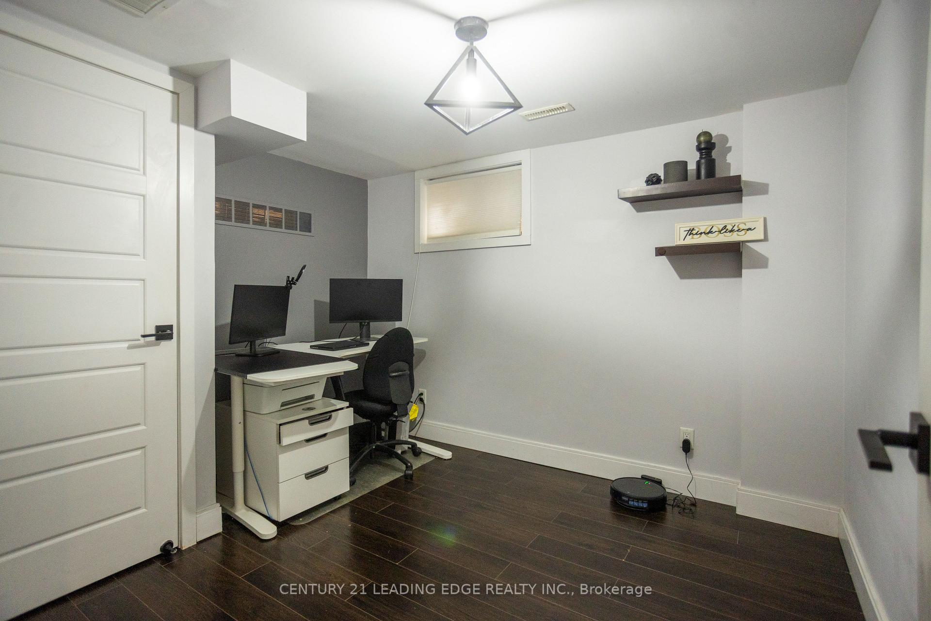 Photo 43 of 912 Vistula Drive, Pickering, West Shore — HOMEH