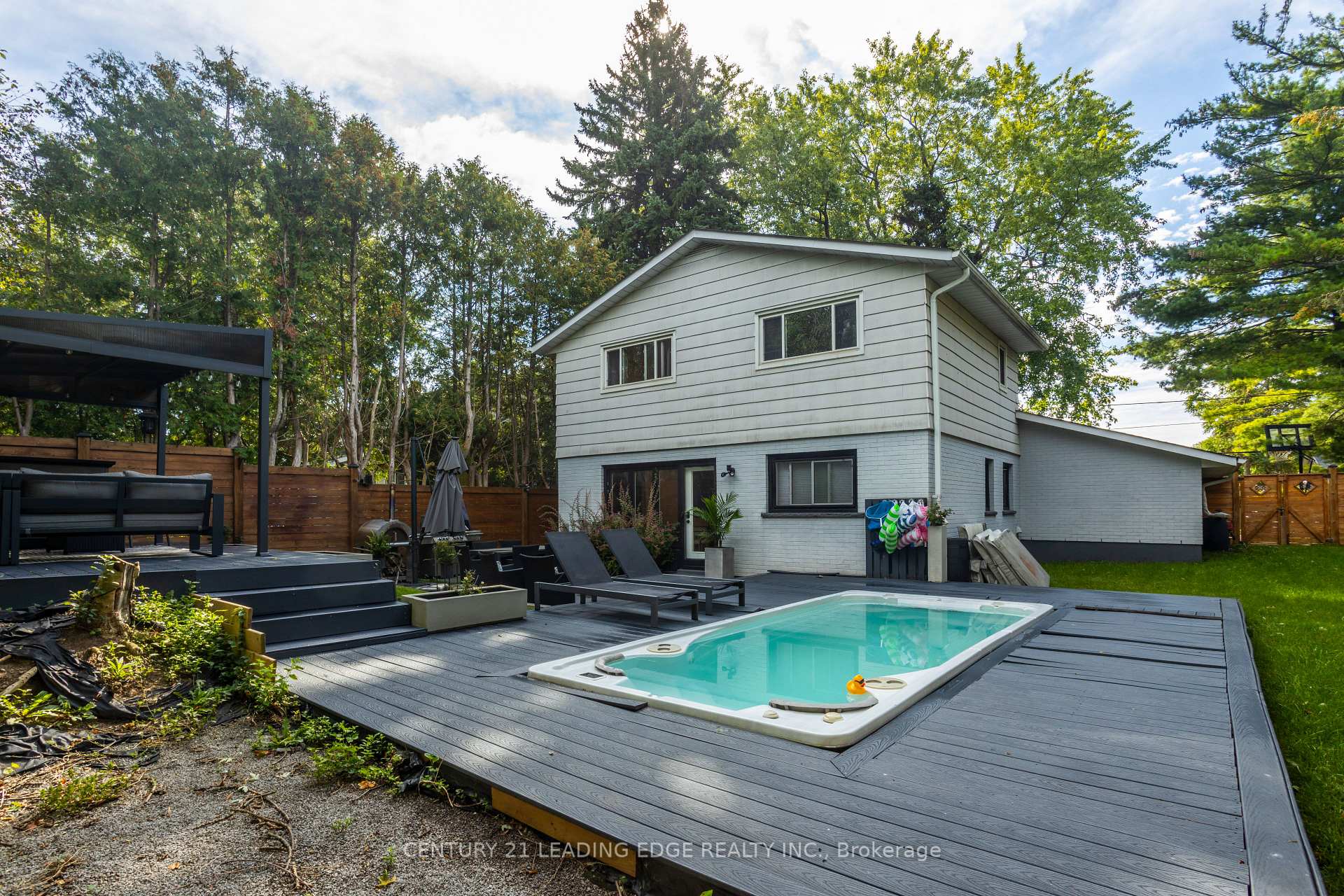 Photo 44 of 912 Vistula Drive, Pickering, West Shore — HOMEH