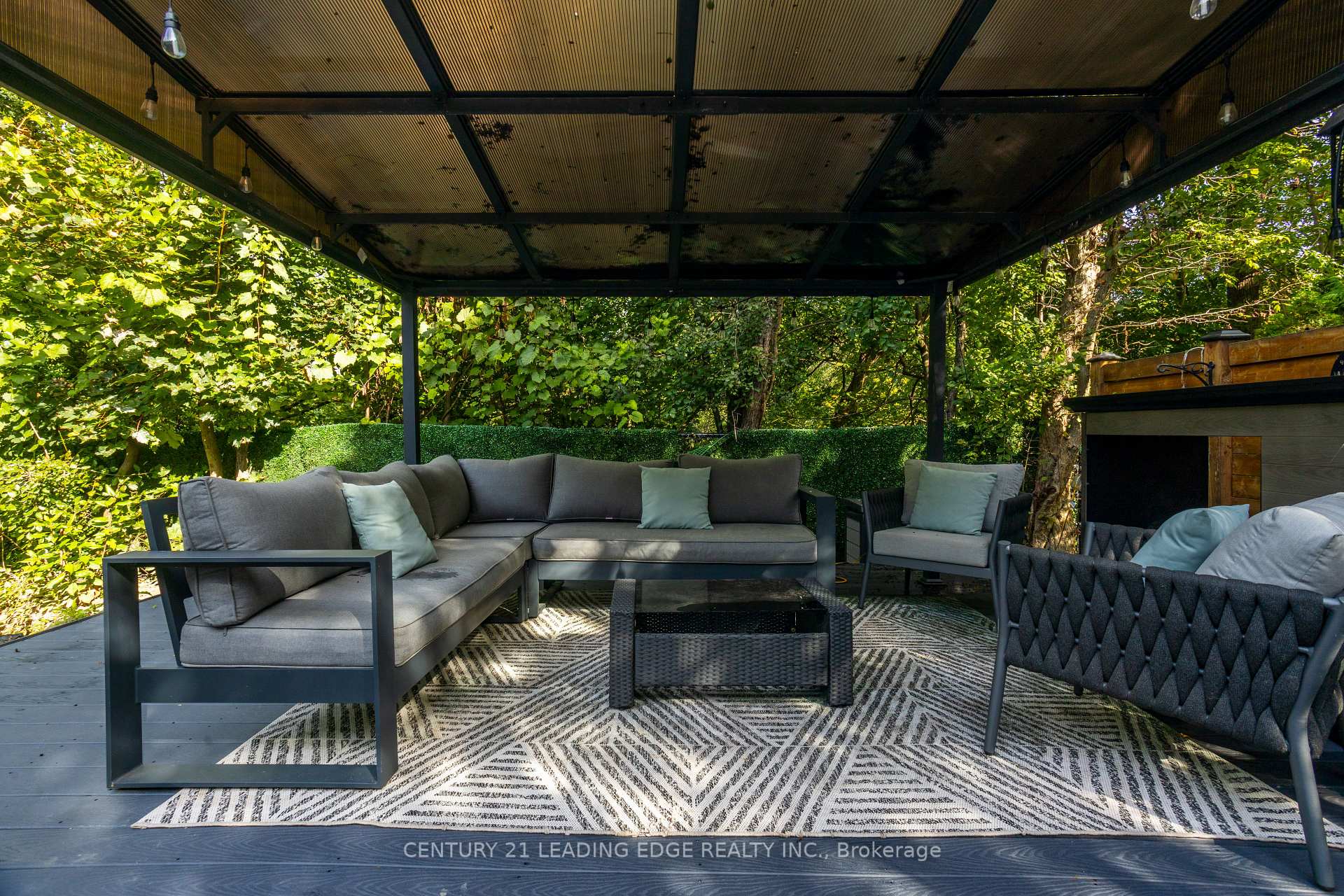 Photo 48 of 912 Vistula Drive, Pickering, West Shore — HOMEH